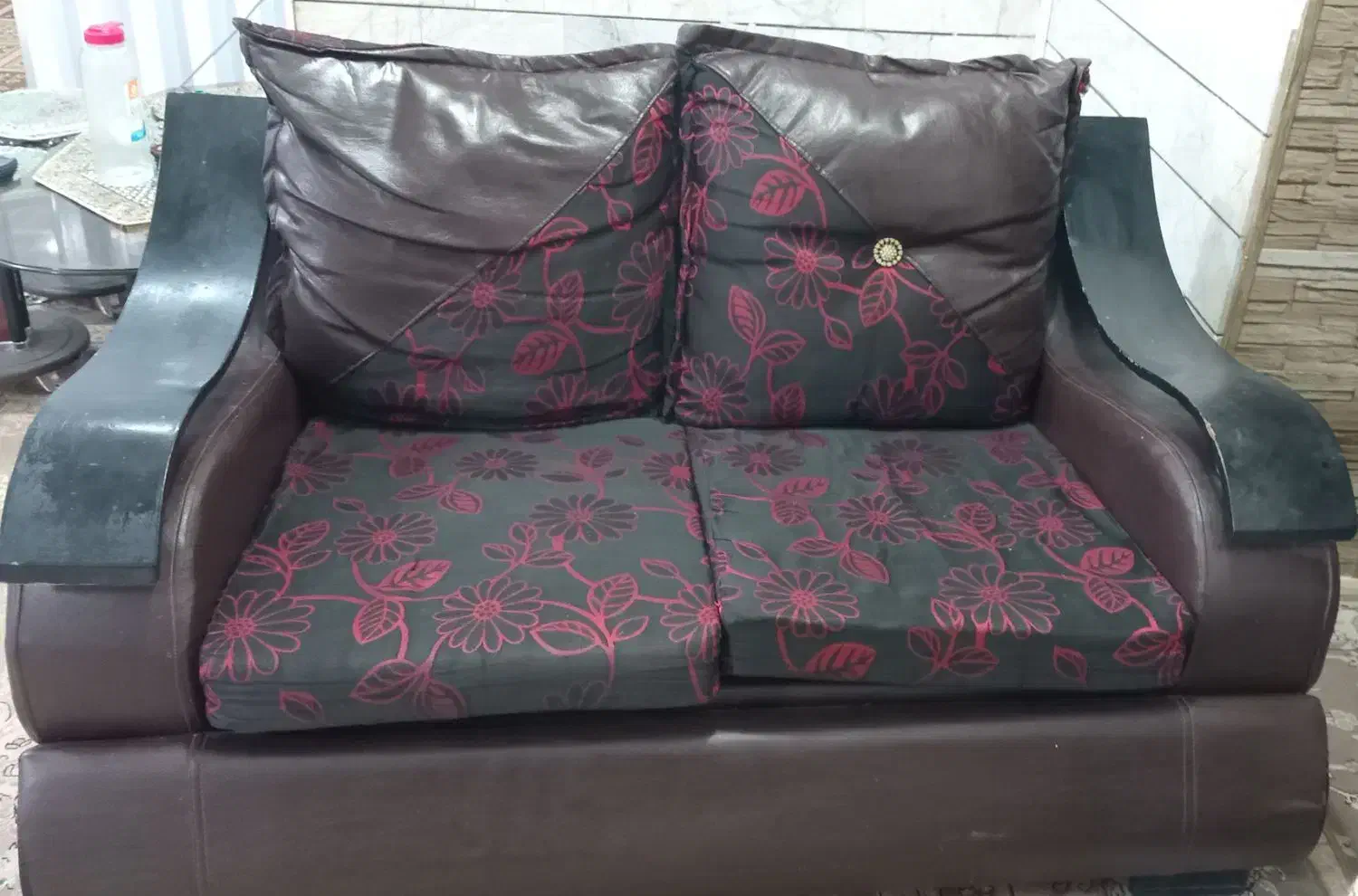 مبلمان|مبلمان خانگی و میز عسلی|قائن, |دیوار