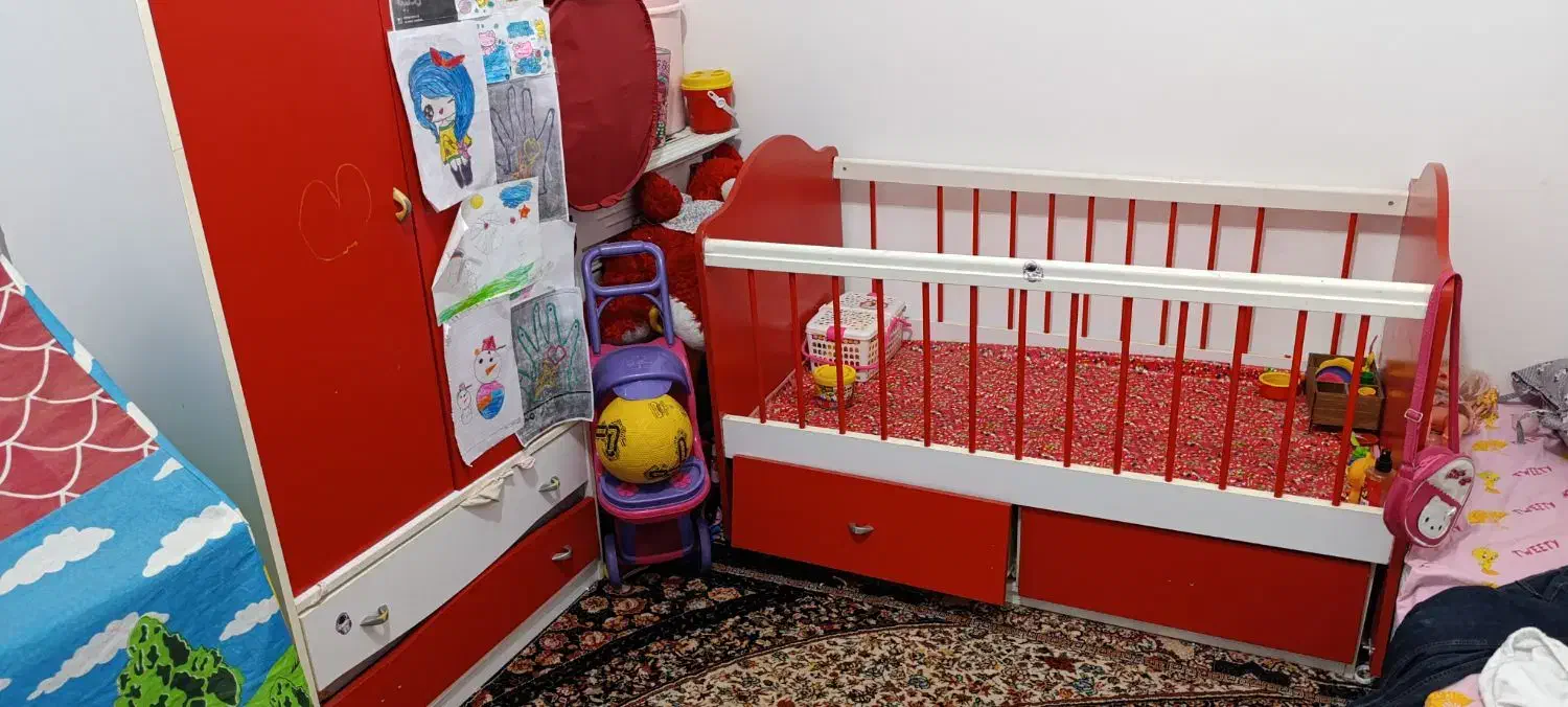 کمد و تخت بچه تمیز|تخت و سرویس خواب|خواف, |دیوار