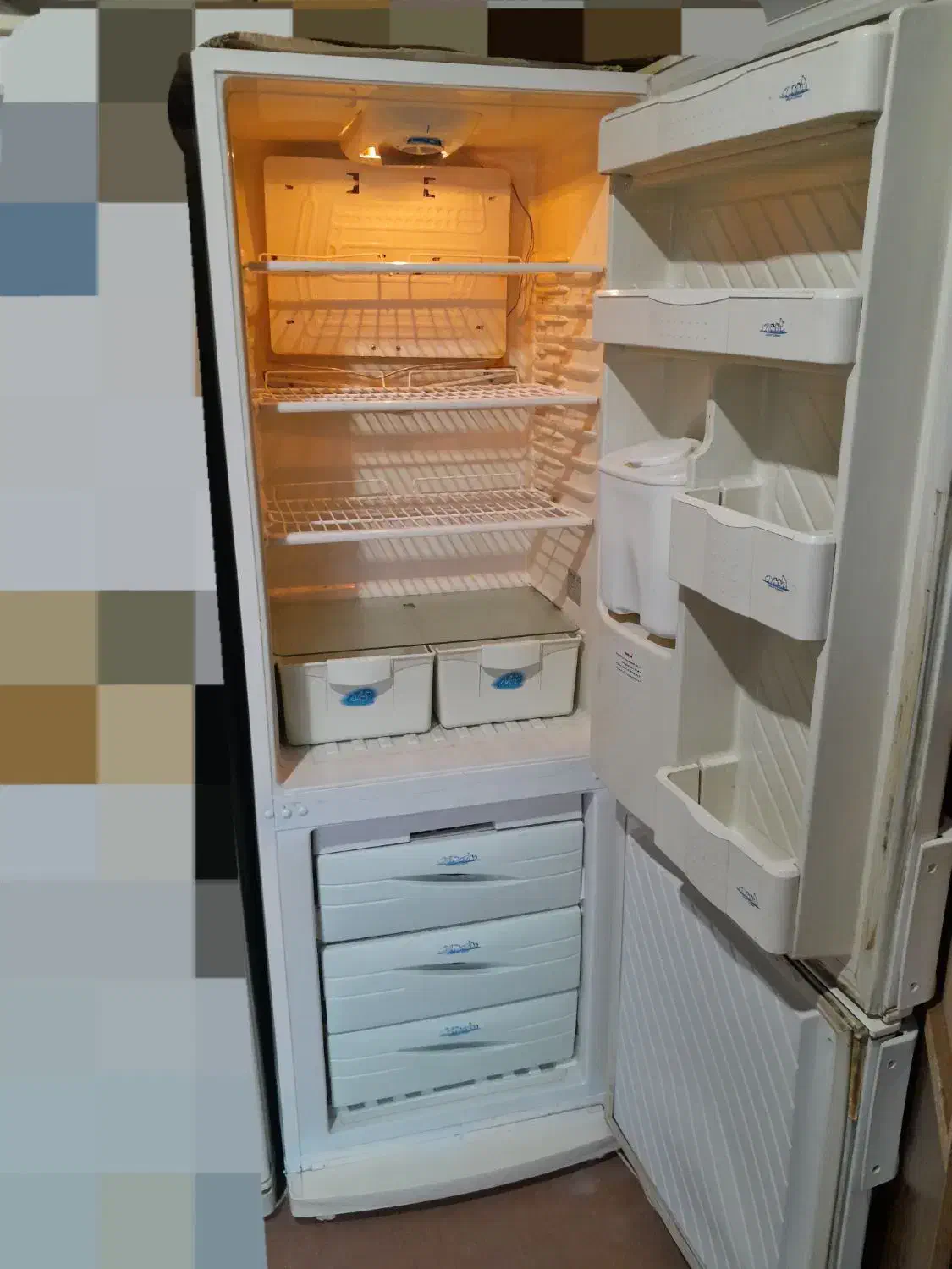 یخچال فریزر هیمالیا درحدنو تمیز سالم درحال استفاده|یخچال و فریزر|رشت, دیانتی|دیوار