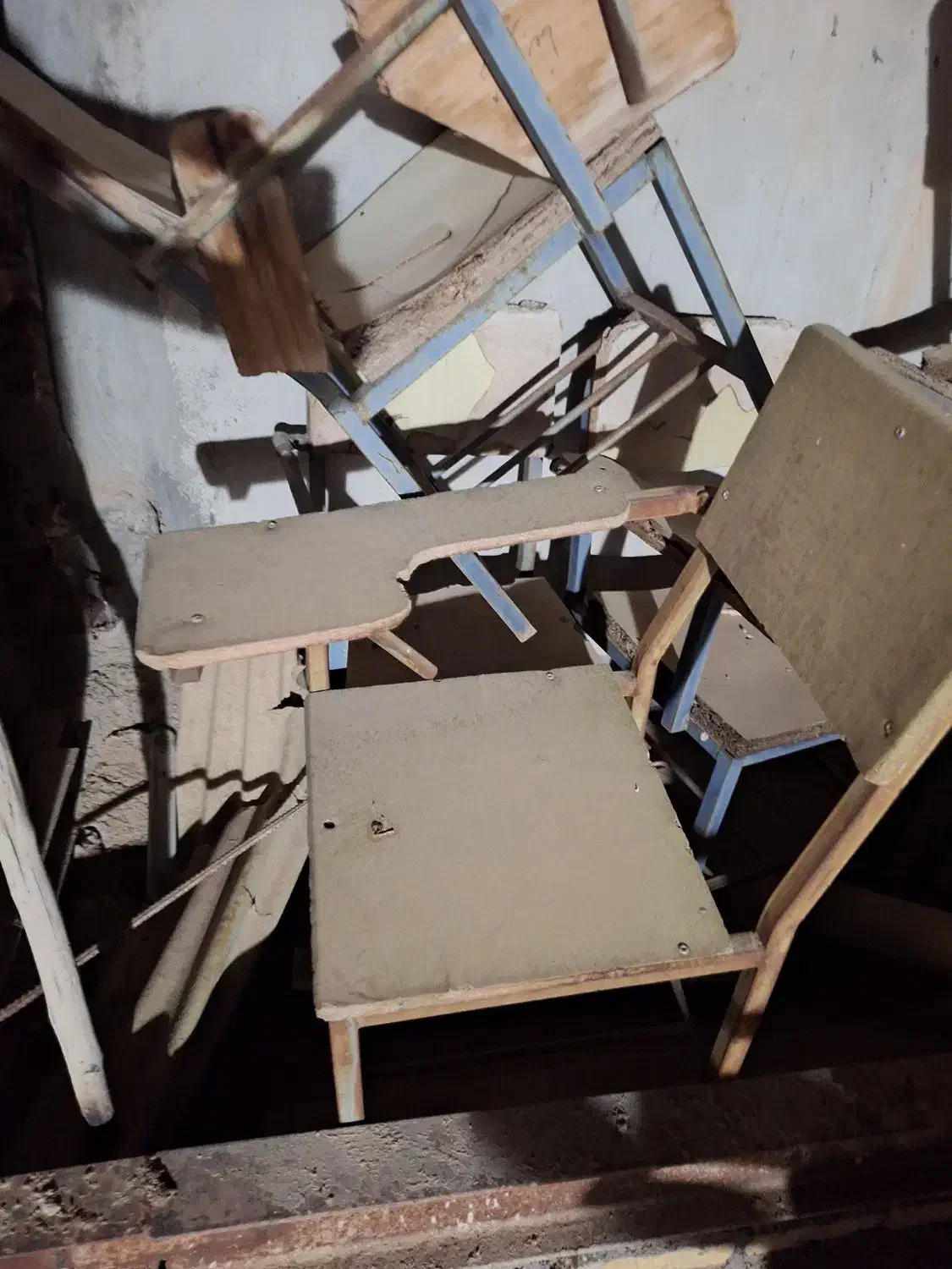 صندلی دانشجویی دسته دار|صندلی و نیمکت|تربت جام, المهدی|دیوار