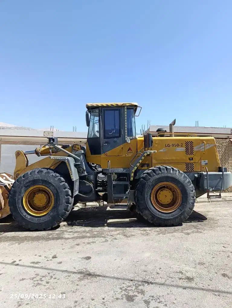 فروش ماشین آلات راهسازی|خودرو سنگین|ایلام, |دیوار