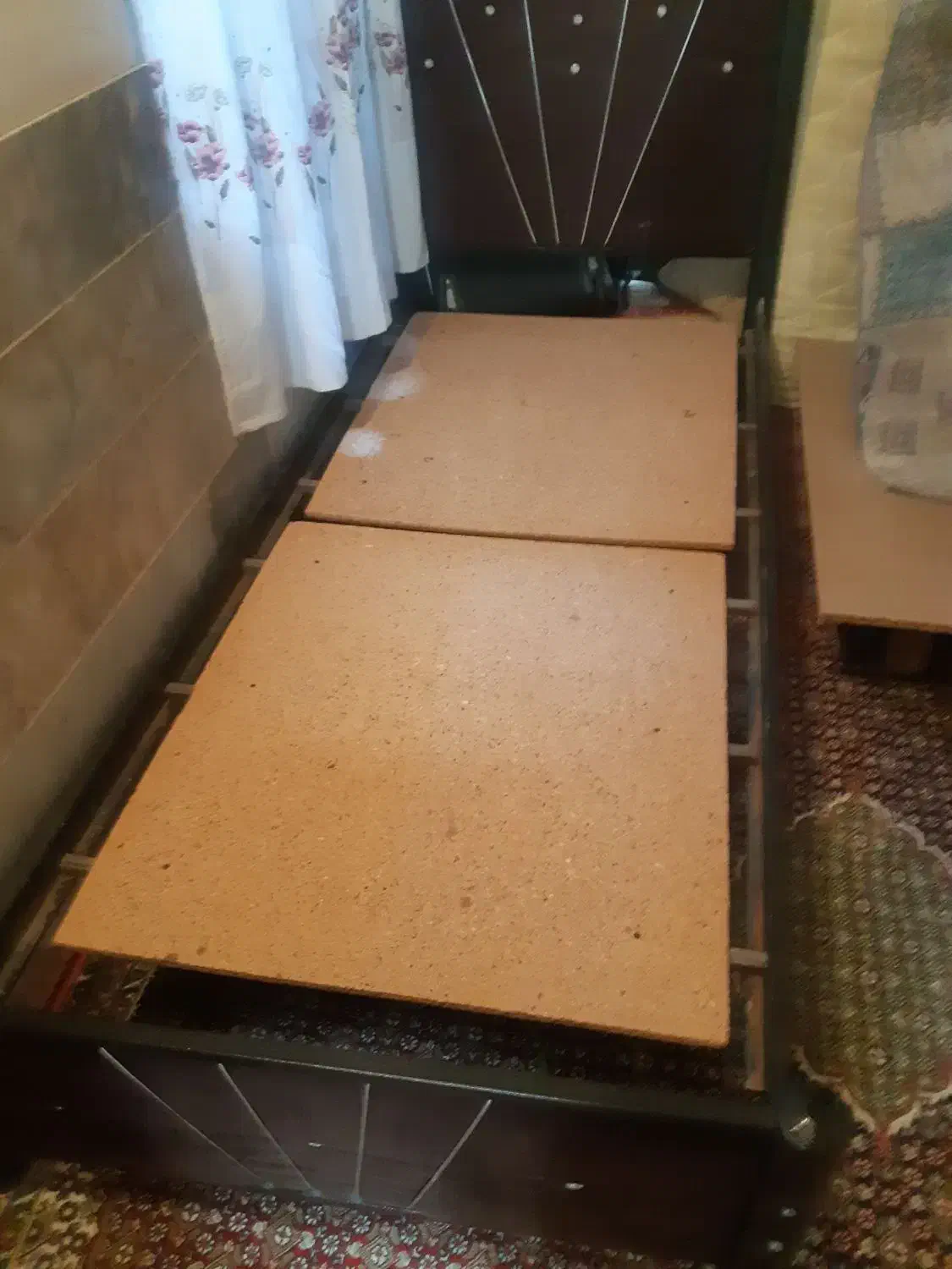 تخت|تخت و سرویس خواب|یزد, |دیوار