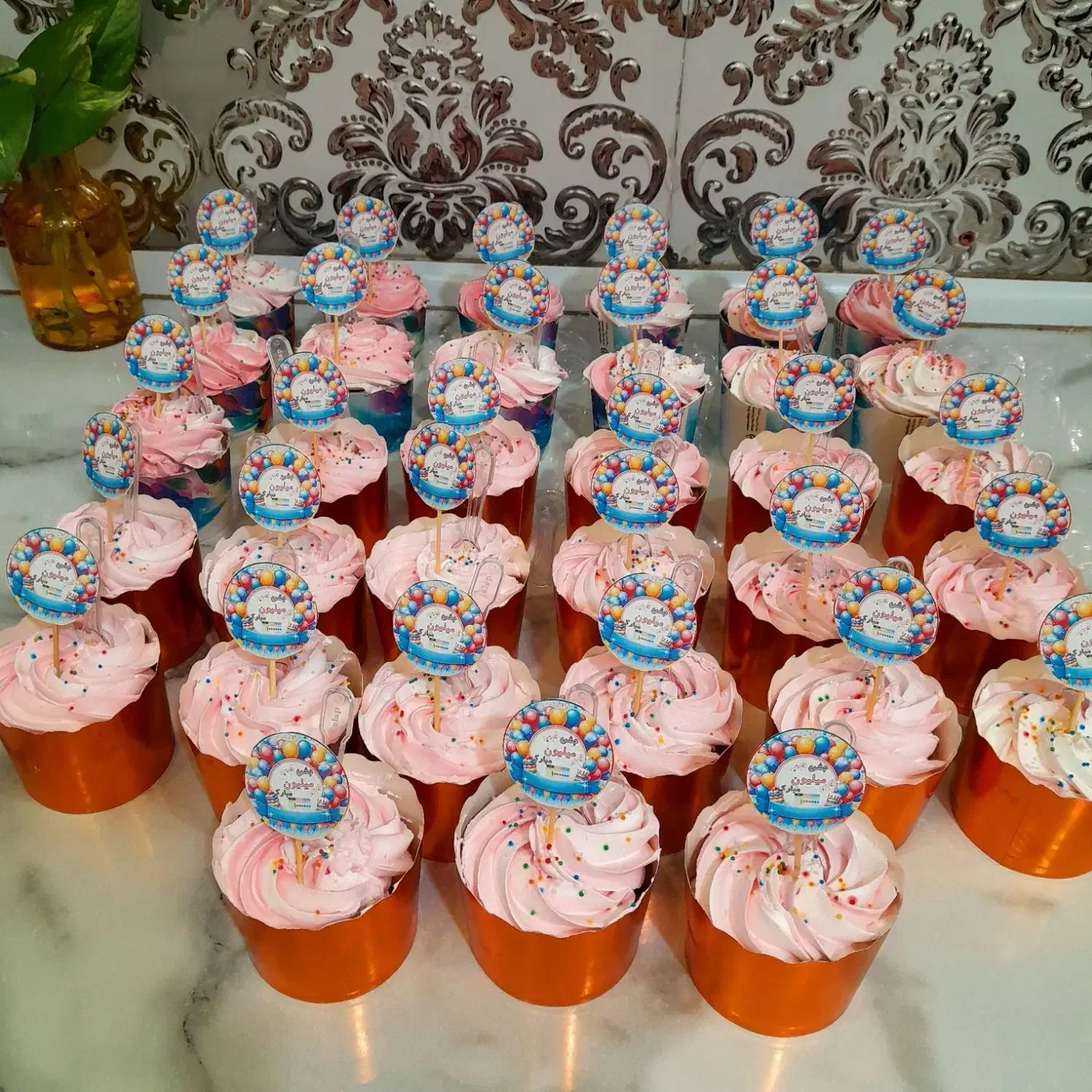 سفارش کیک تولد وآبنبات تصویری مطابق سلیقه شما|خدمات پذیرایی، مراسم|سیرجان, |دیوار