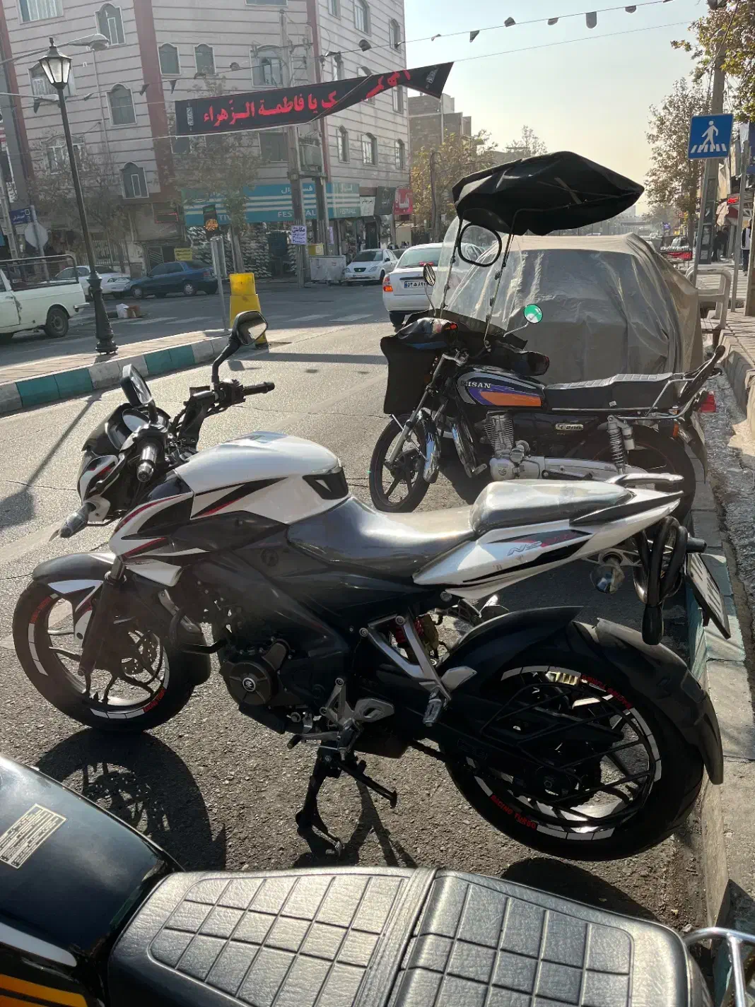 NS200 تمیز درحد|موتورسیکلت|تهران, خاک سفید|دیوار