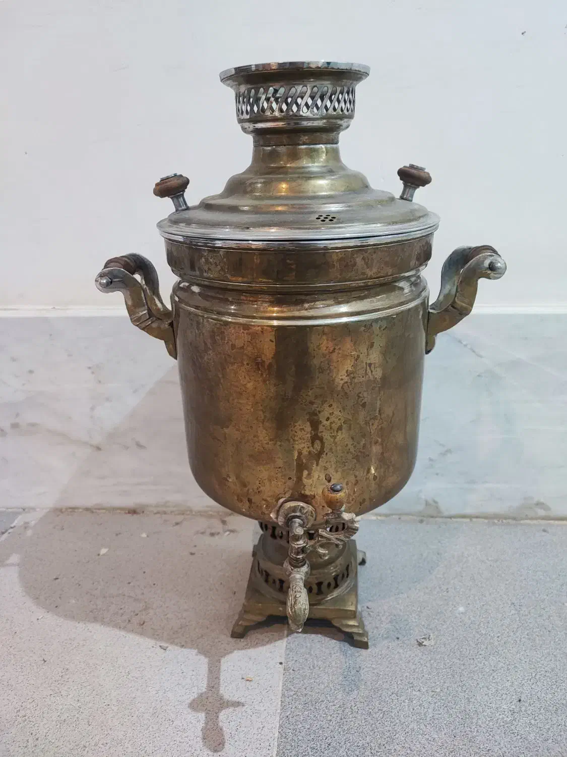 سماور ذغالی|سماور، چای‌ساز، قهوه‌ساز|کاشان, فین کوچک|دیوار