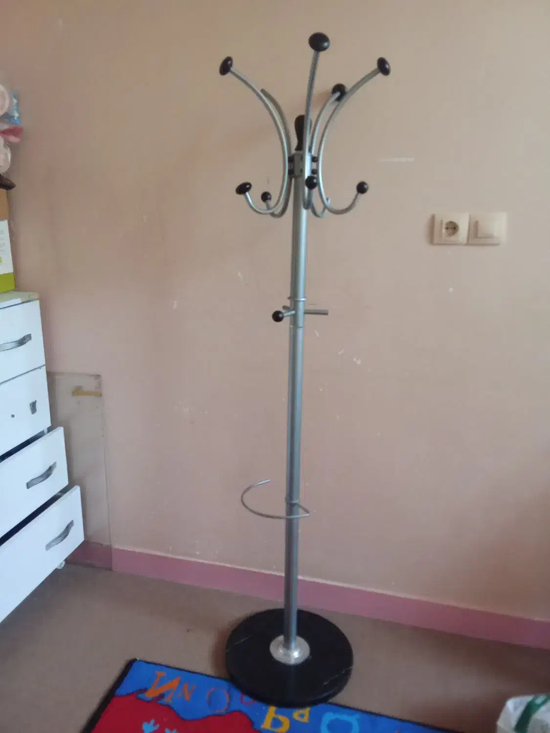 چوب رختی|مبلمان خانگی و میز عسلی|اهواز, شهرک حفاری|دیوار