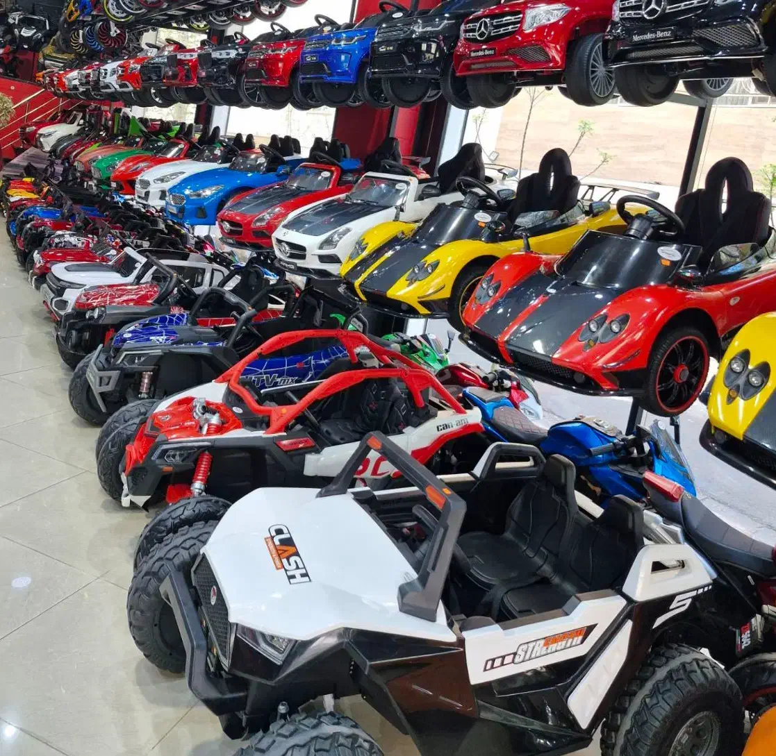 ماشین شارژی درب باز شو ++ چراغ دارxx55|اسباببازی بچه|کرج, کیانمهر|دیوار