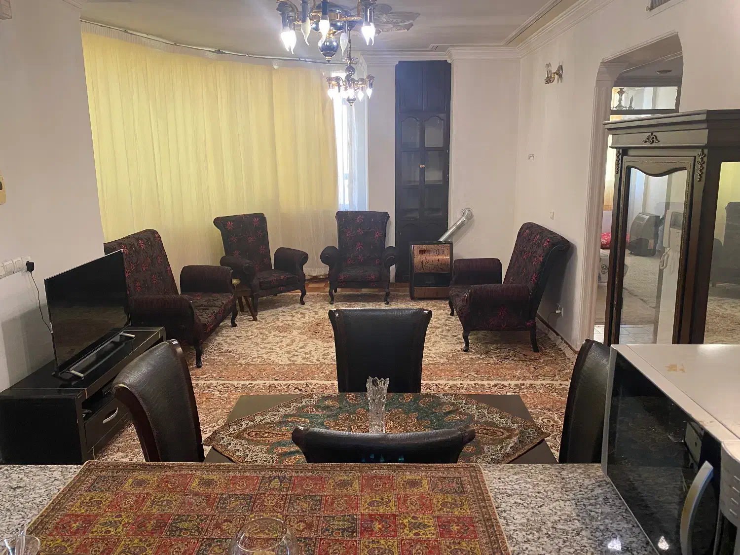 اجاره روزانه و هفتگی منزل اپارتمان مبله زرهی لوکس|اجارهٔ کوتاه‌مدت آپارتمان و سوئیت|شیراز, کلاهدوز|دیوار