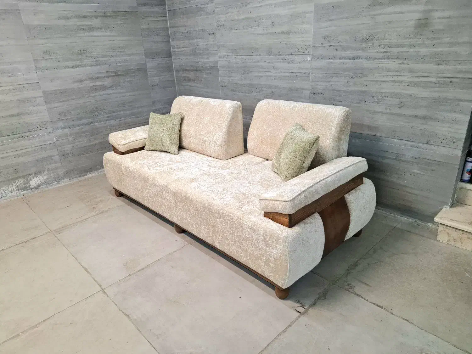 مبل تخت شو کاترین تدی (طرح تعویض مبل)|مبلمان خانگی و میز عسلی|اصفهان, جلالیه|دیوار