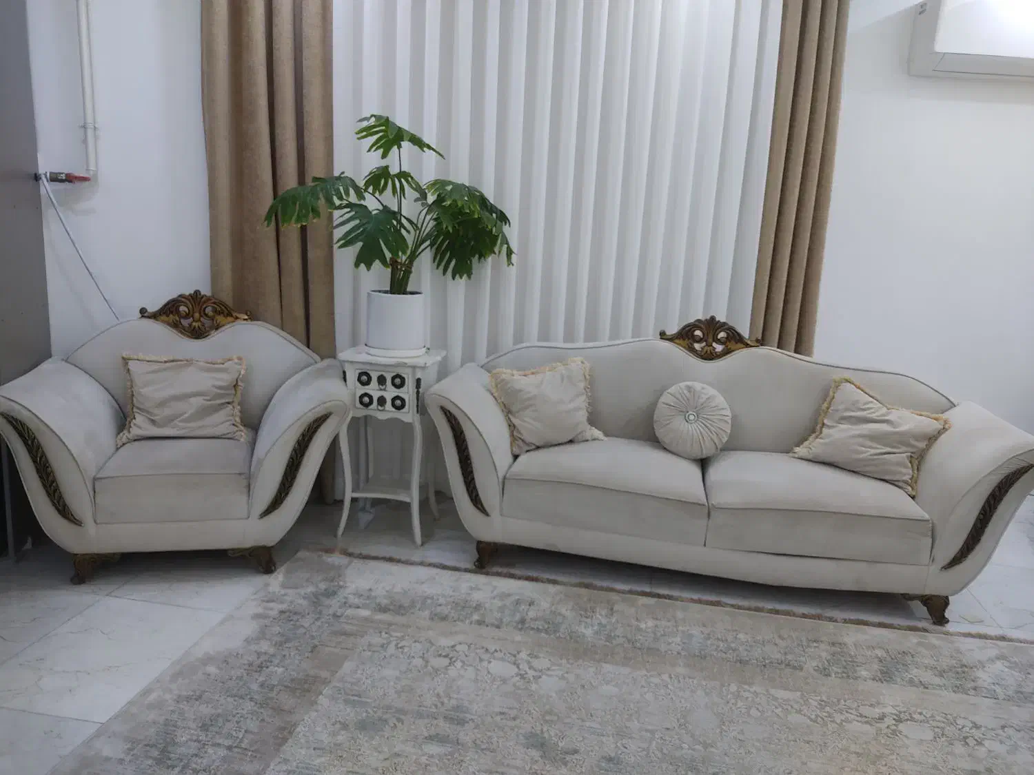 مبل هفت نفره|مبلمان خانگی و میز عسلی|رشت, جماران|دیوار