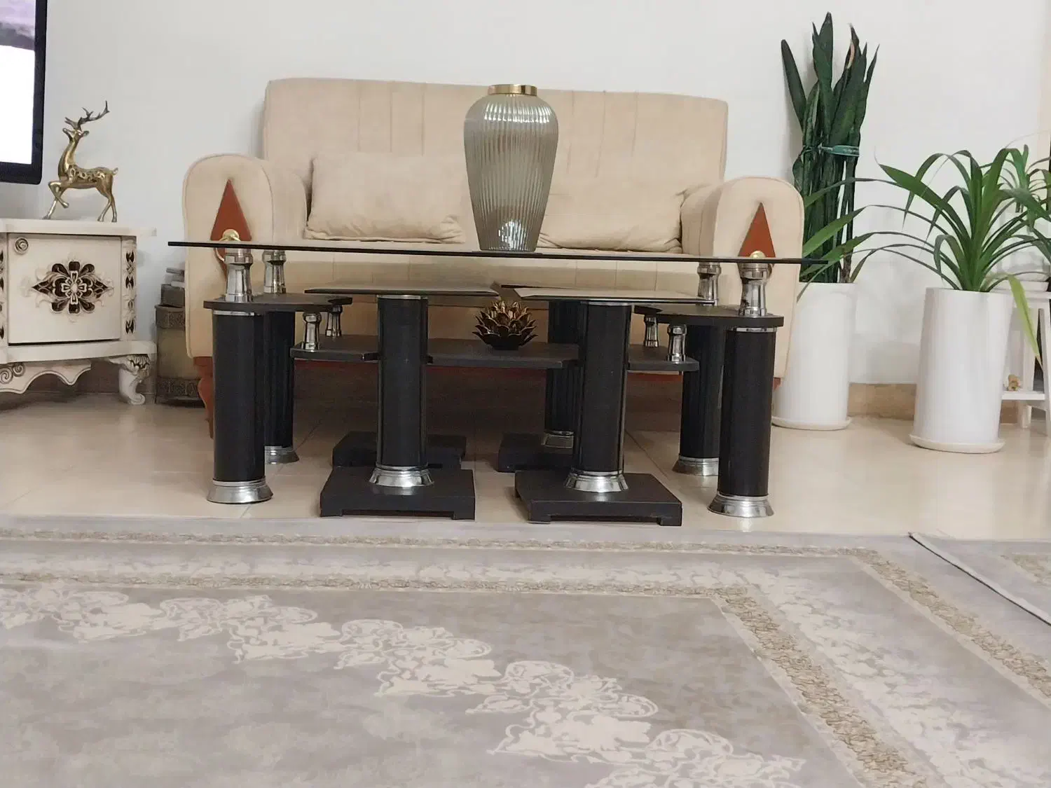 جلومبلی|مبلمان خانگی و میز عسلی|محمدشهر, محمدشهر|دیوار