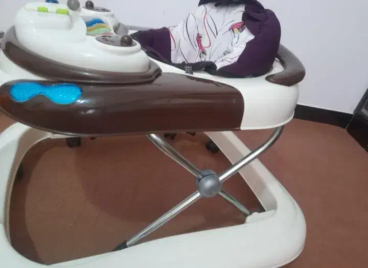 روروئک و گهواره سیار|اسباب و اثاث بچه|گل تپه, |دیوار