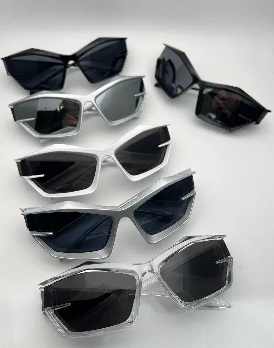 به یک نفر باز نشسته ناز مندیم|استخدام بازاریابی و فروش|کیش, |دیوار