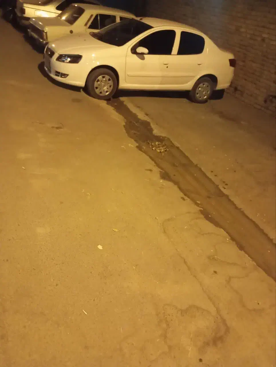 رانا پلاس ۱۴۰۳ بی رنگ بدون ضربه|خودرو سواری و وانت|اراک, |دیوار