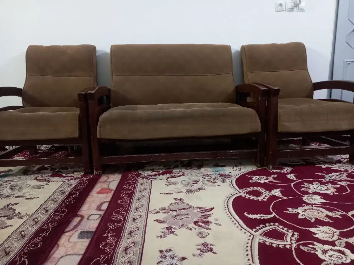 مبل راحتی|مبلمان خانگی و میز عسلی|مشهد, عسگریه|دیوار