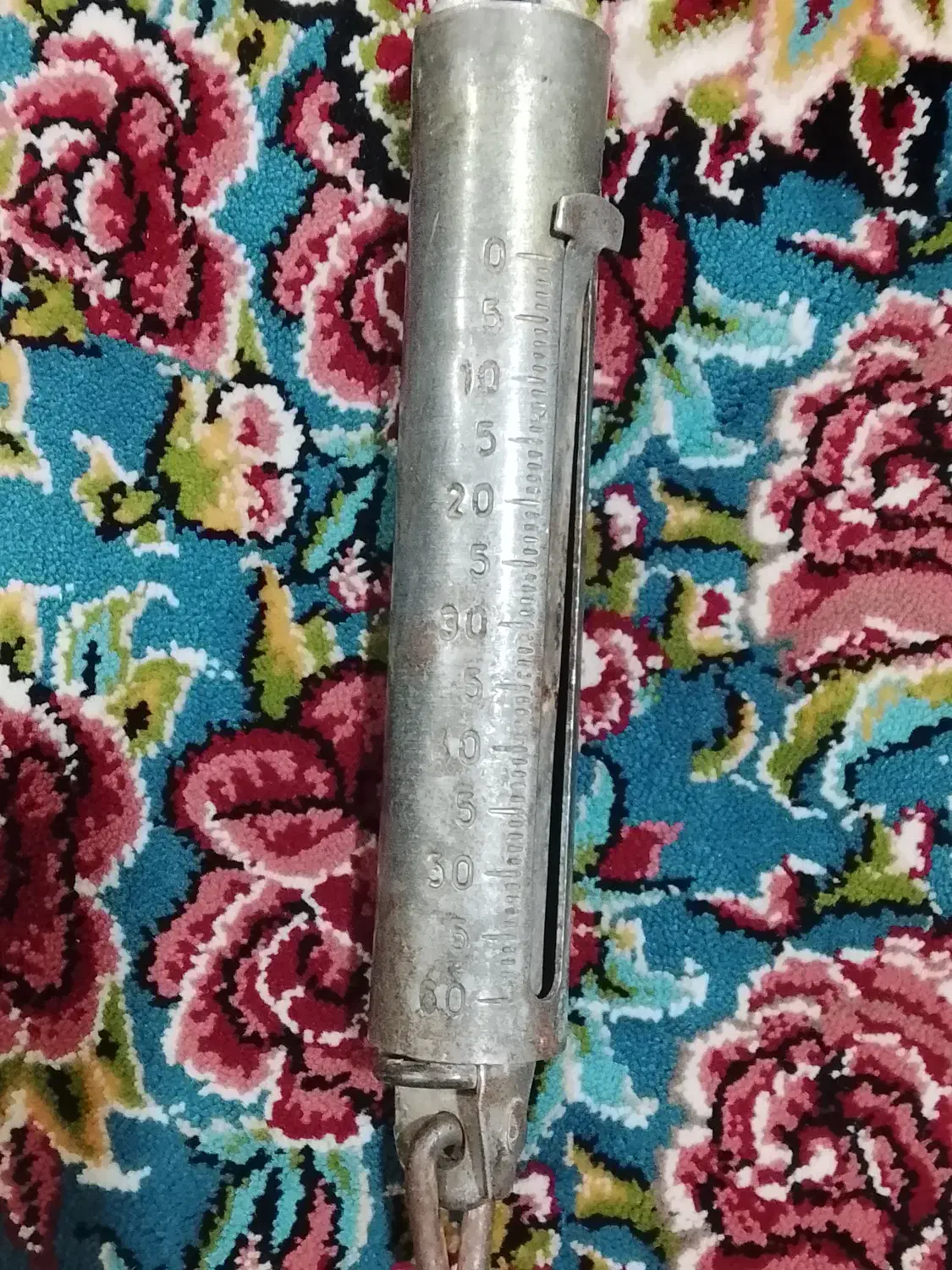 ترازوی قدیمی|کلکسیون اشیاء عتیقه|ملایر, |دیوار