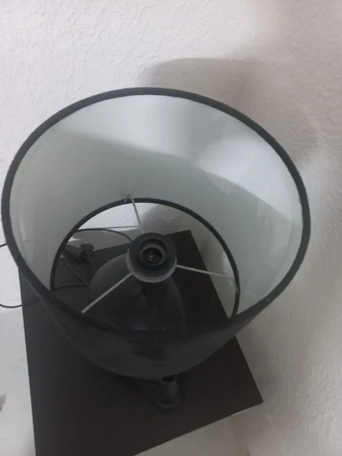 چراغ خواب|چراغ خواب و آباژور|تربت‌حیدریه, آسایش|دیوار