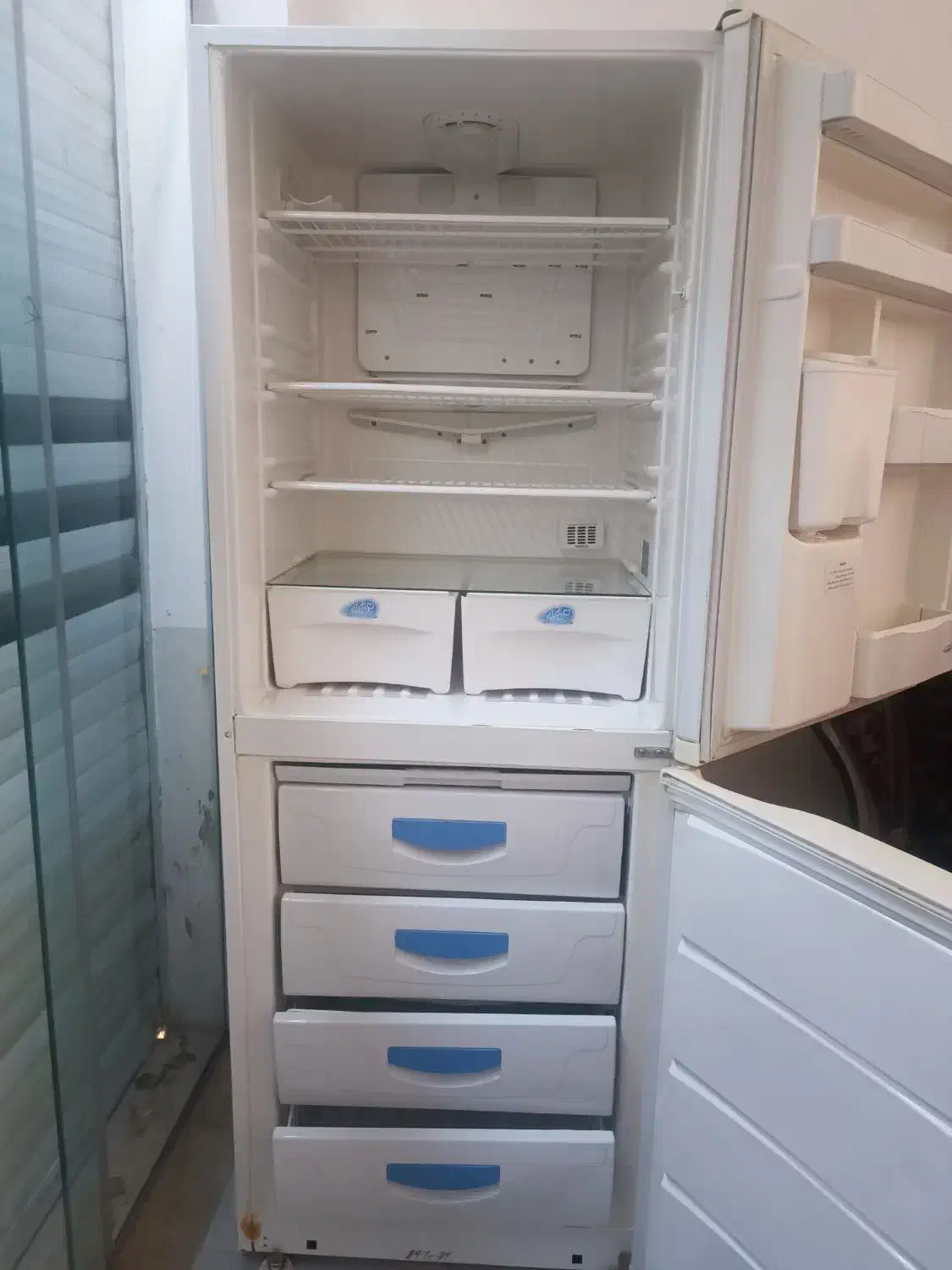 آبگرمکن مخزنی و یخچال فریزر|آبگرمکن، پکیج، شوفاژ|قوچان, |دیوار