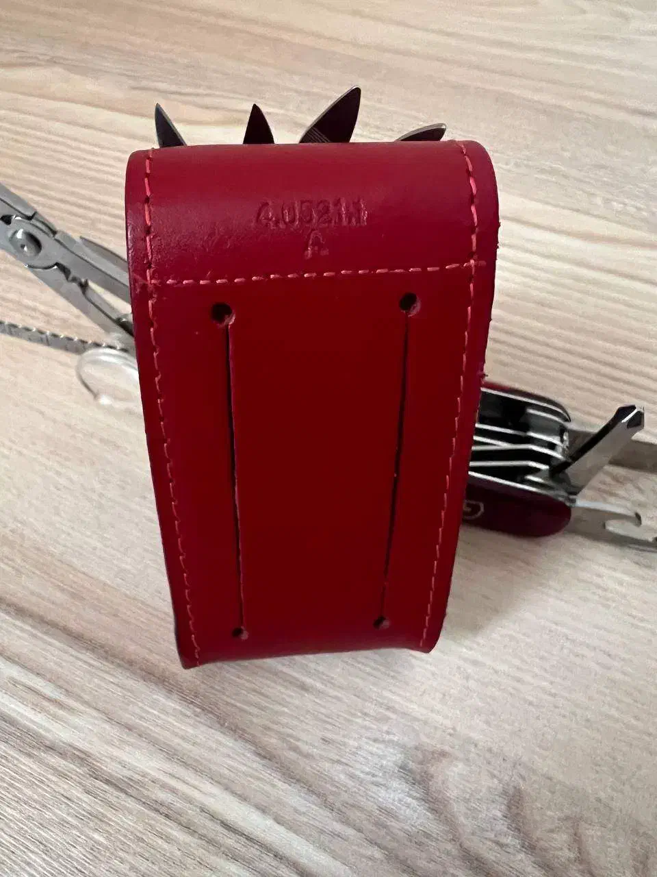 چاقوی چند کاره ویکتورینوکس سویسی اصل|کوهنوردی و کمپینگ|یزد, |دیوار