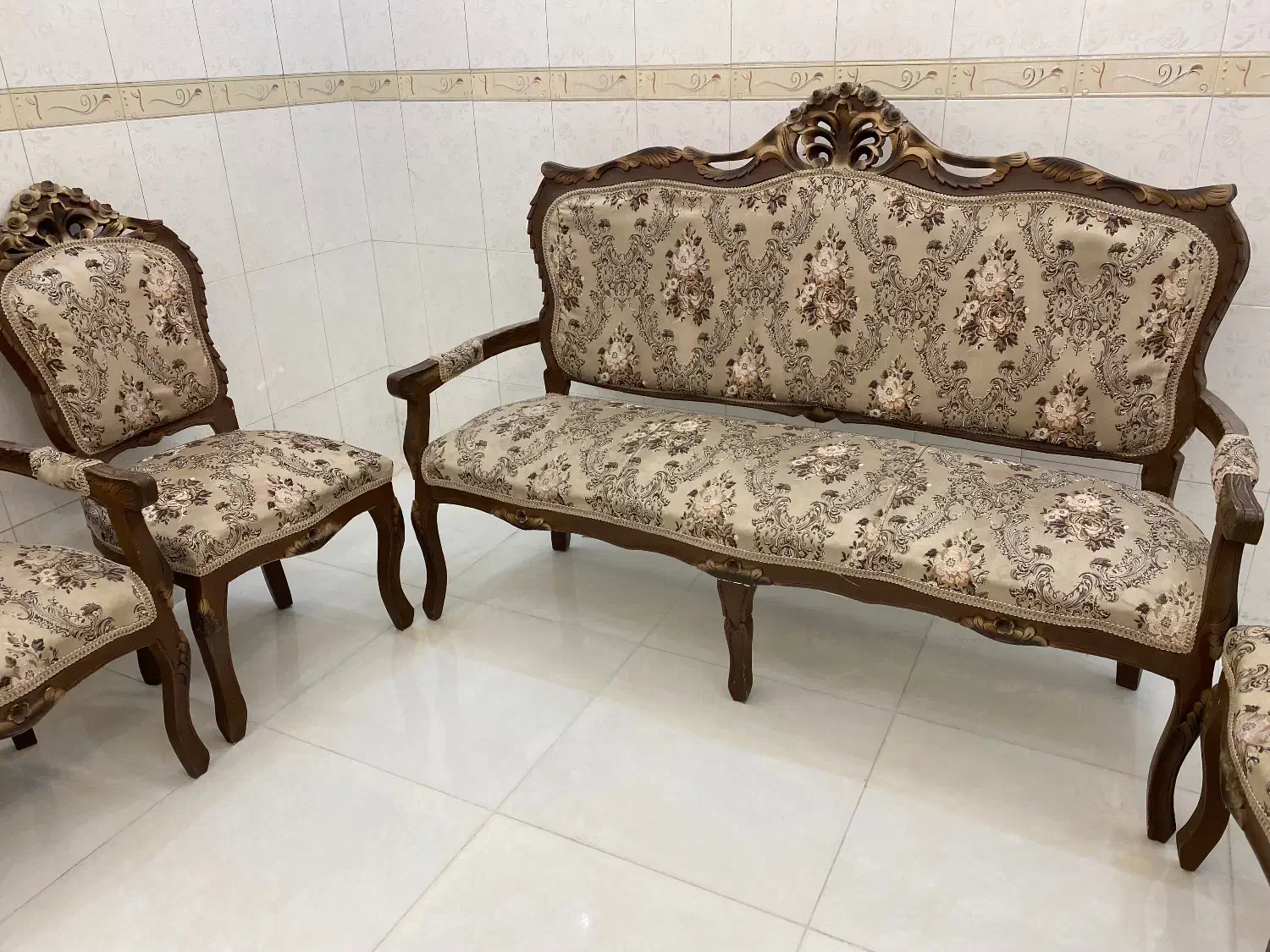 مبل سلطنتی|مبلمان خانگی و میز عسلی|خسروشاه, |دیوار