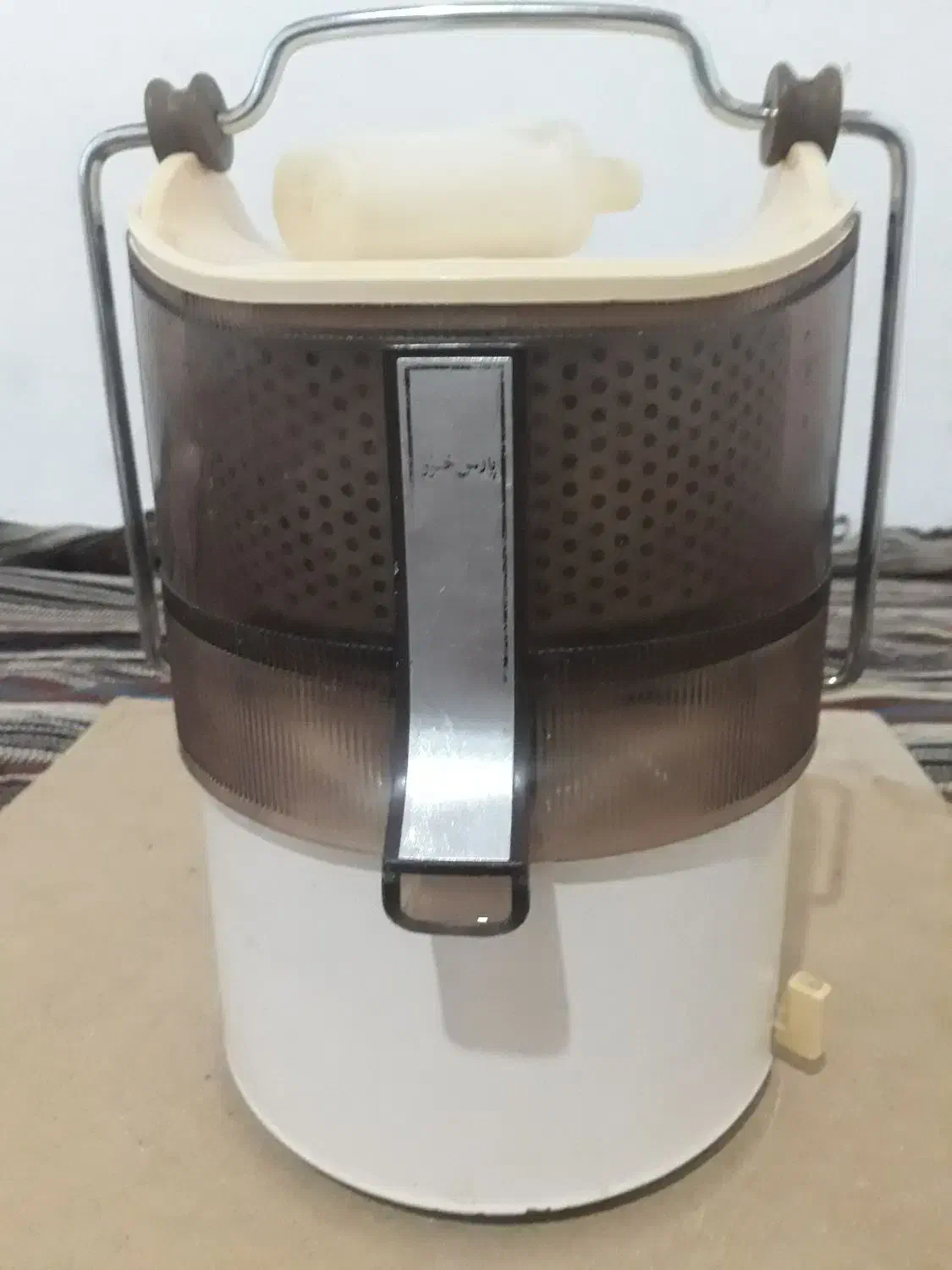 آبمیوه گیر تمیز|آبمیوه‌گیر و آب‌مرکبات‌گیر|خرم‌آباد, |دیوار