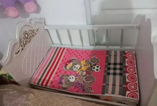 تخت خواب بچه|تخت و سرویس خواب|پرند, فاز ۴|دیوار