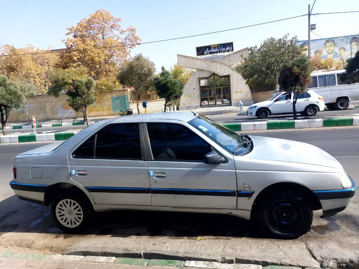 پژو۴۰۵|خودرو کلاسیک|مشهد, توس (بلوار توس)|دیوار