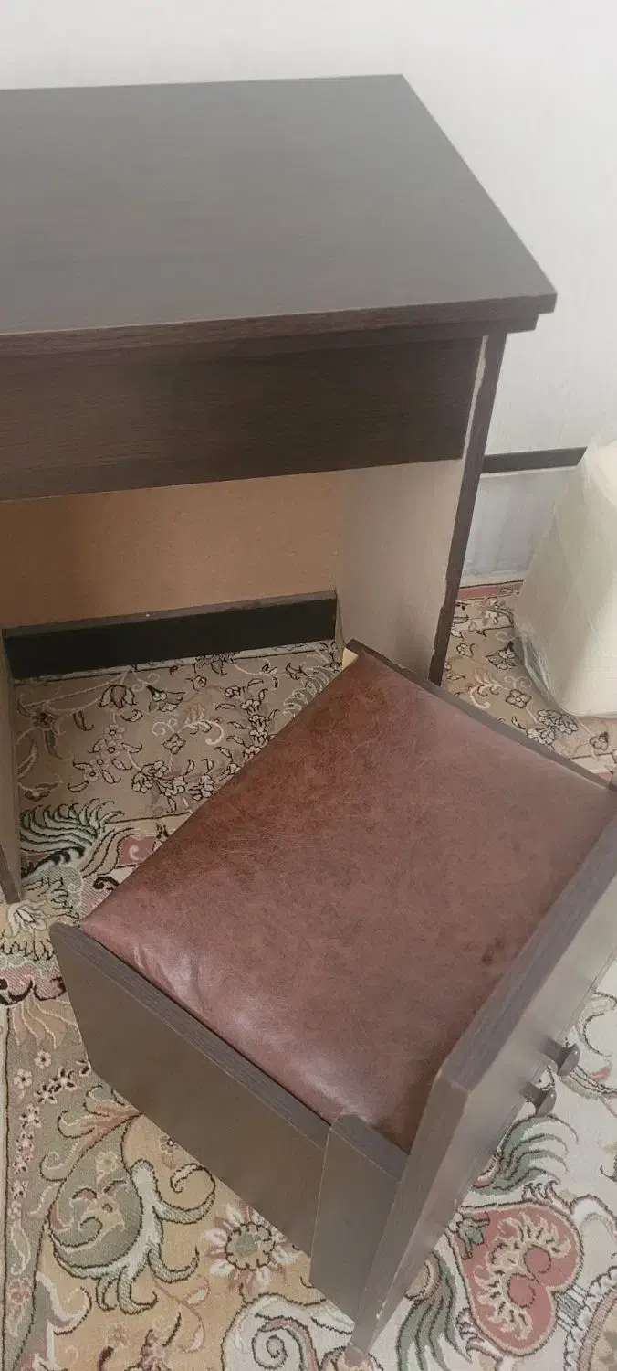 میز چرخ خیاطی ژانومه خانگی|چرخ خیاطی و ریسندگی|فولادشهر, فولادشهر|دیوار