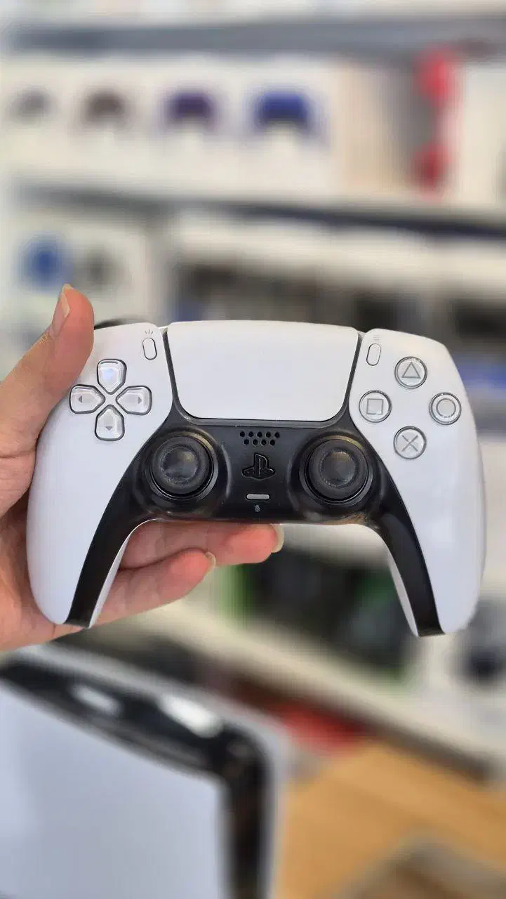 پی اس ۵ دیجیتال یک ماه استفاده شده با بازی|کنسول، بازی ویدئویی و آنلاین|قم, جهان بینی|دیوار