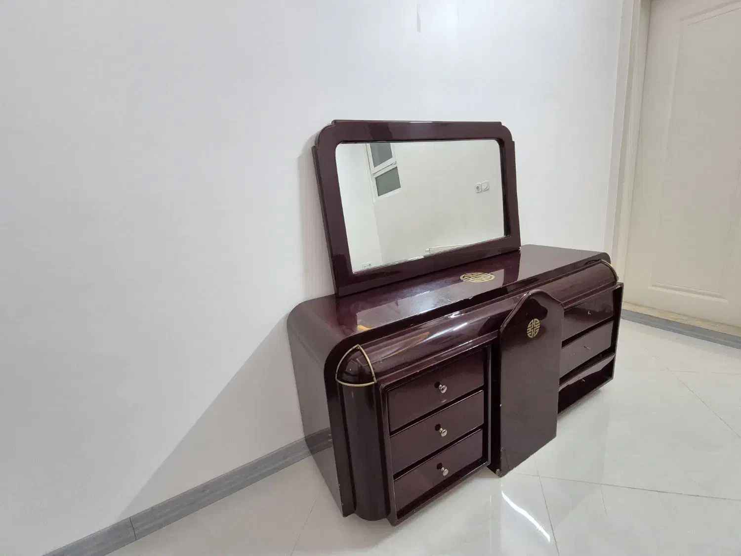 سرویس خواب|تخت و سرویس خواب|قم, بکایی|دیوار