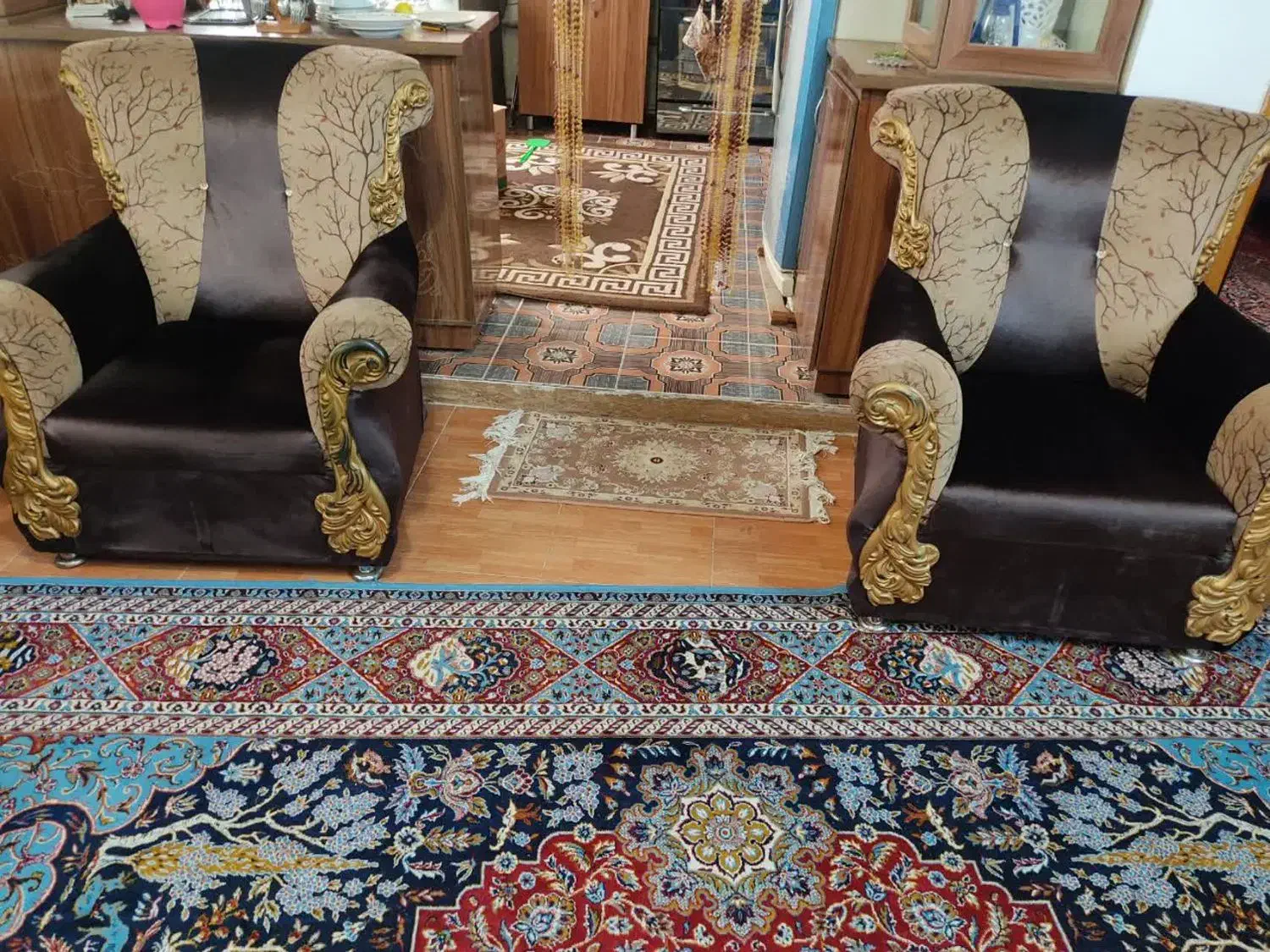 مبل ۷ نفره در حد نو|مبلمان خانگی و میز عسلی|کومله, |دیوار