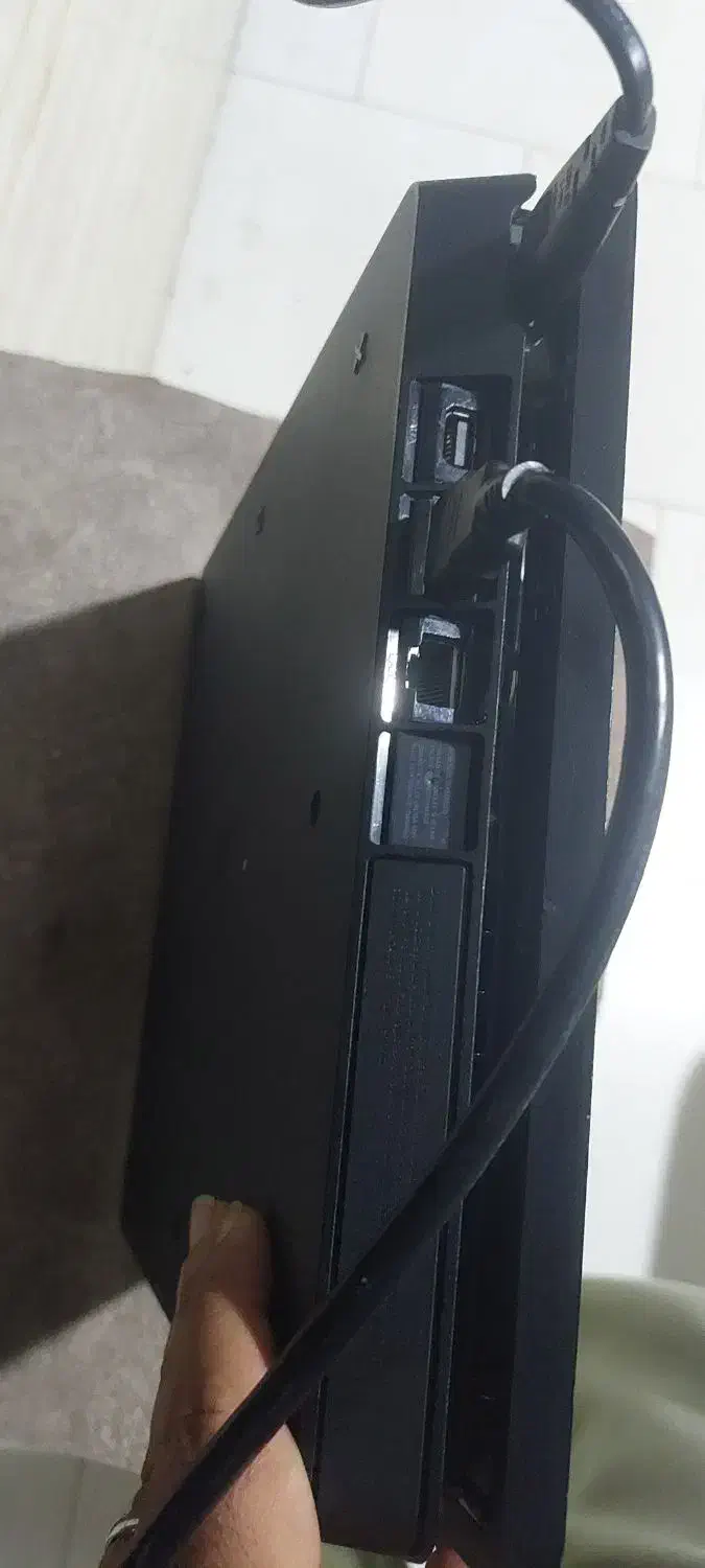 کنسول ps4 slimکپی خور در حد دو دسته|کنسول، بازی ویدئویی و آنلاین|رشت, حمیدیان|دیوار