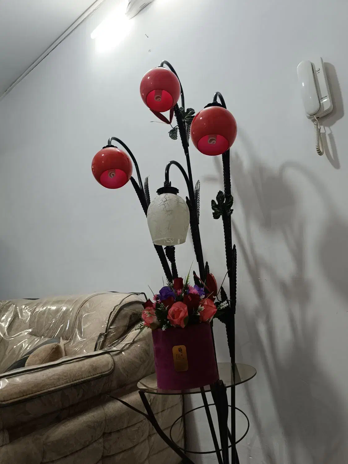 آواژور|چراغ خواب و آباژور|نسیم‌شهر, |دیوار