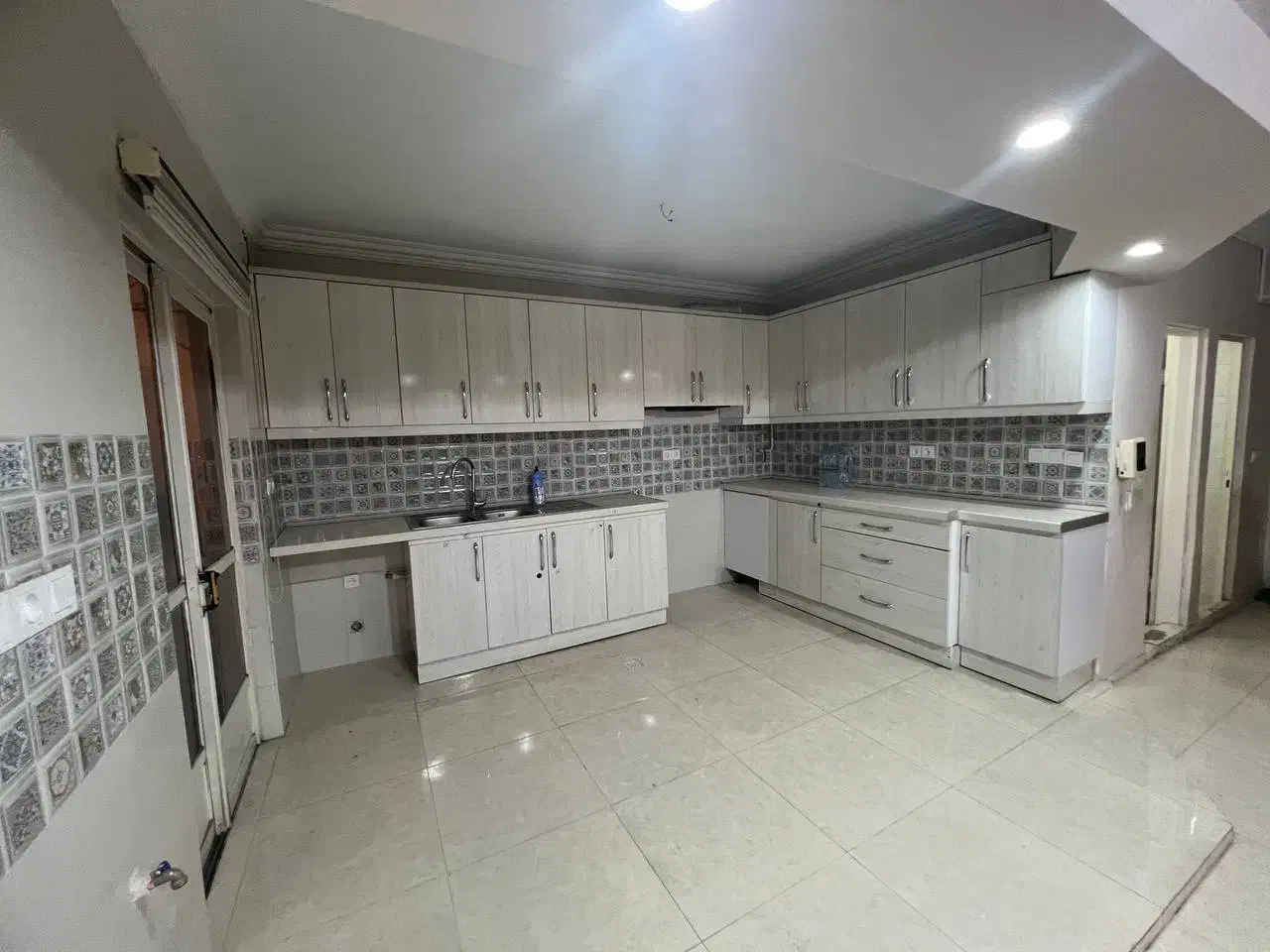 رهن و اجاره یک واحد آپارتمان مسکونی|اجارهٔ آپارتمان|گرگان, |دیوار