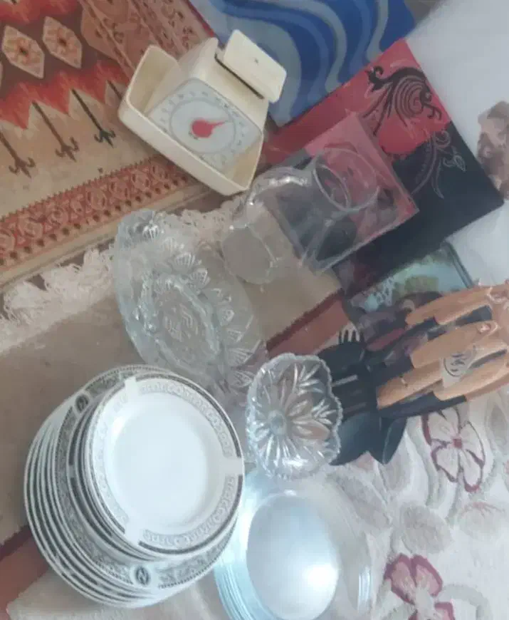 تعدادی ظروف آشپز خانه|ظروف سرو و پذیرایی|شیراز, رکن‌آباد|دیوار