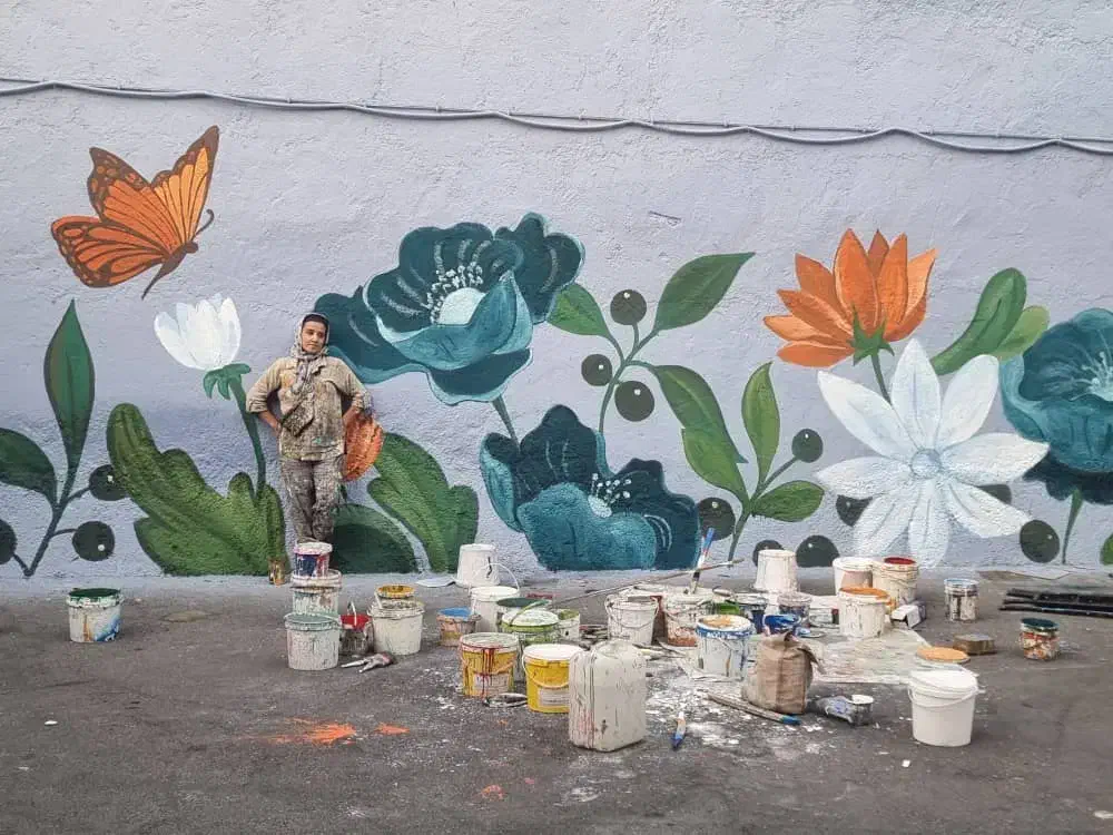 نقاشی دیواری میکروسمنت ورق طلا|خدمات پیشه و مهارت|تهران, فلسطین (میدان انقلاب)|دیوار