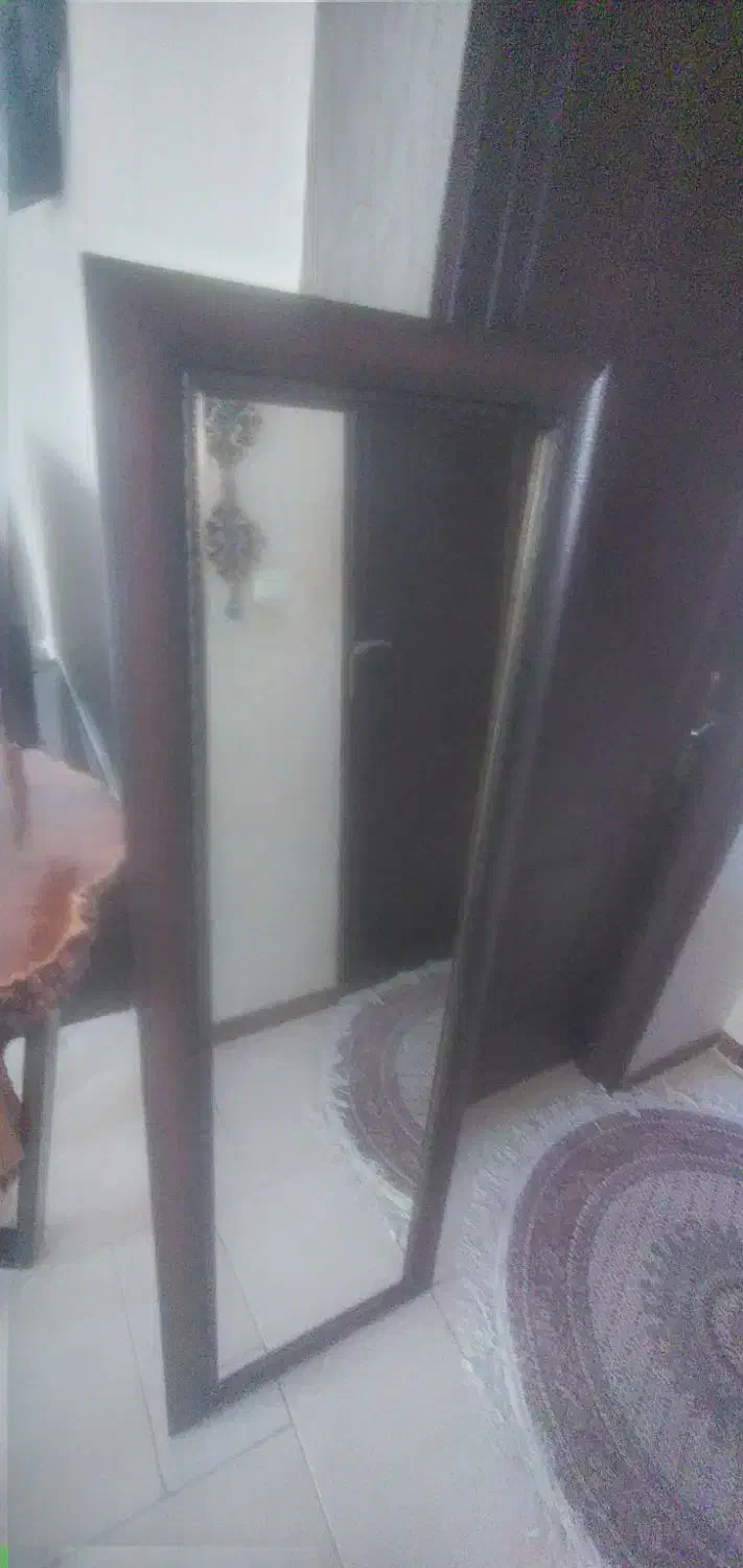 اینه با قاب|آینه|اراک, |دیوار