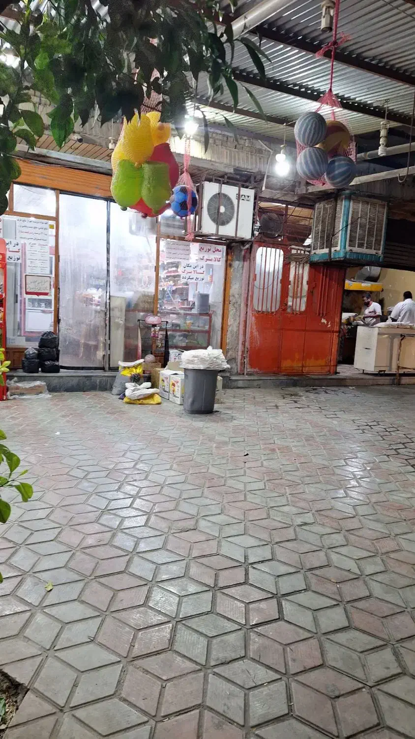 فروش مغازه باکلیه اجناس قیمت توافقی|فروش مغازه و غرفه|دهدشت, |دیوار