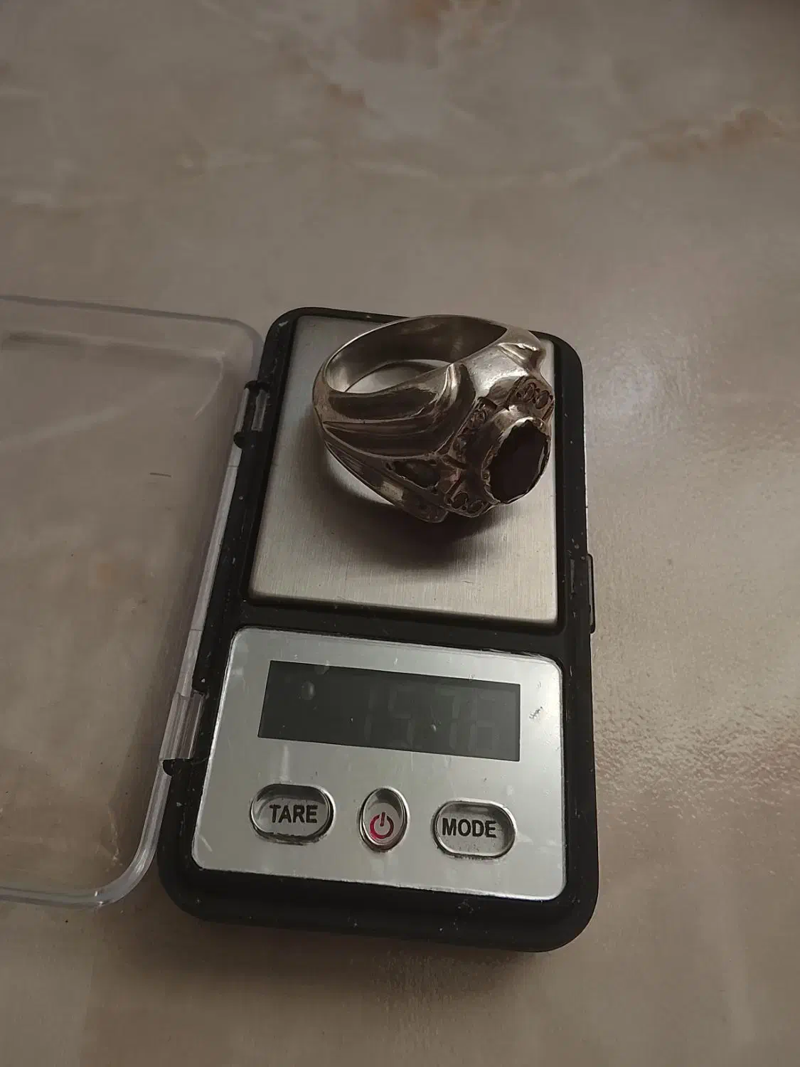 یاقوت سیلان|جواهرات|سقز, |دیوار