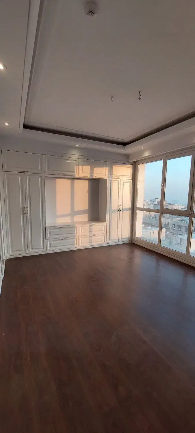 متراژ های مختلف/برج‌های مجلل/امکانات هتلینگ منطقه