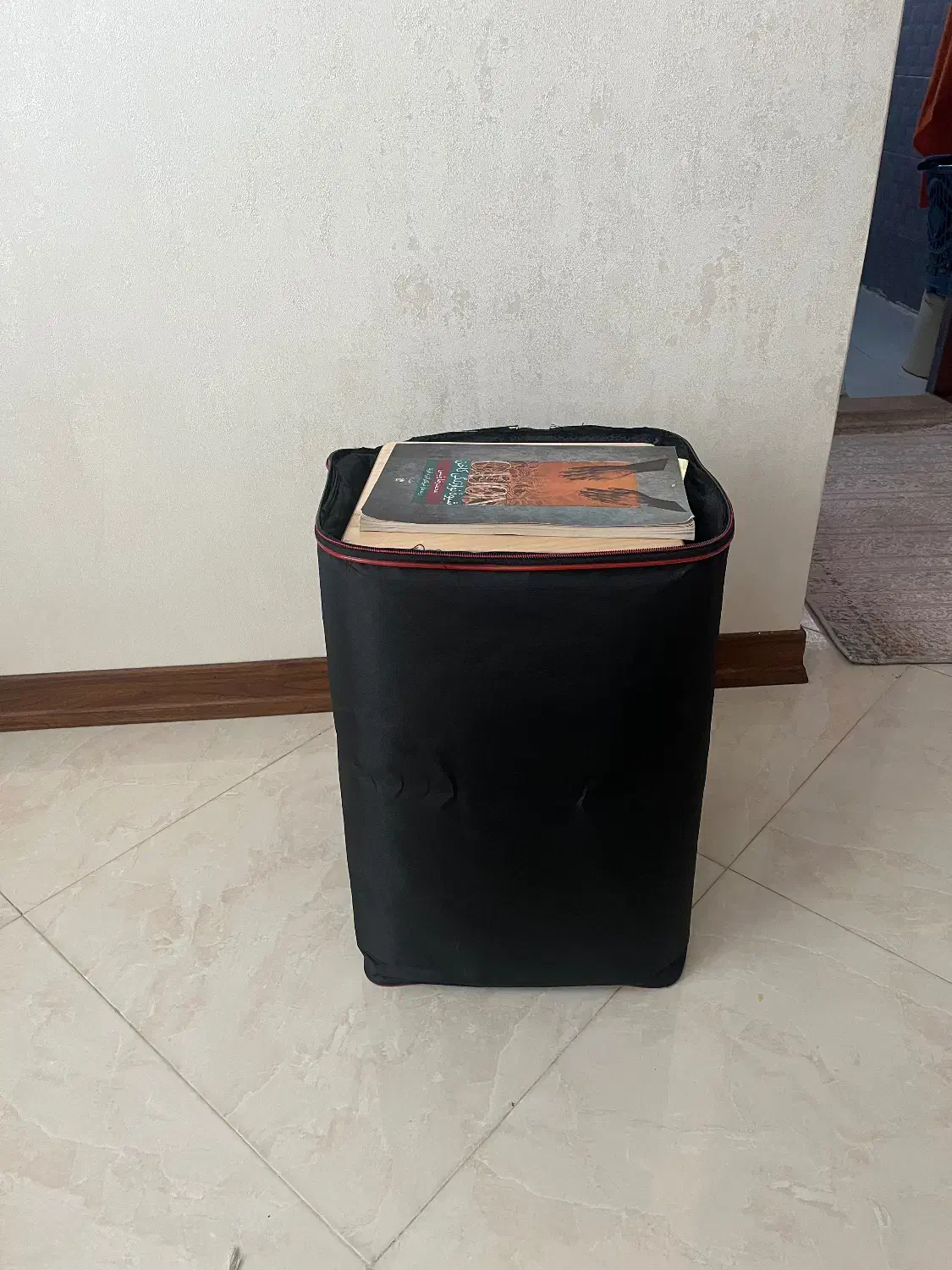 کاخون|درام و پرکاشن|رامسر, |دیوار