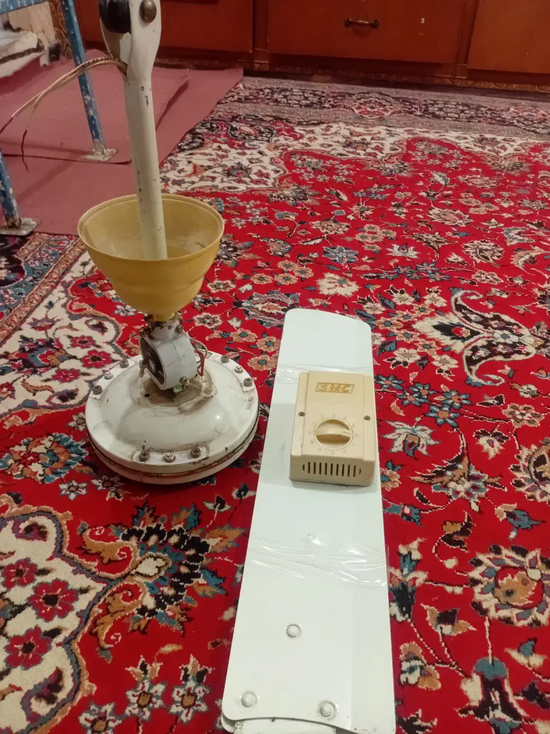 یک عددپنکه سقف|پنکه و تصفیهکنندهٔ هوا|زیباشهر, |دیوار