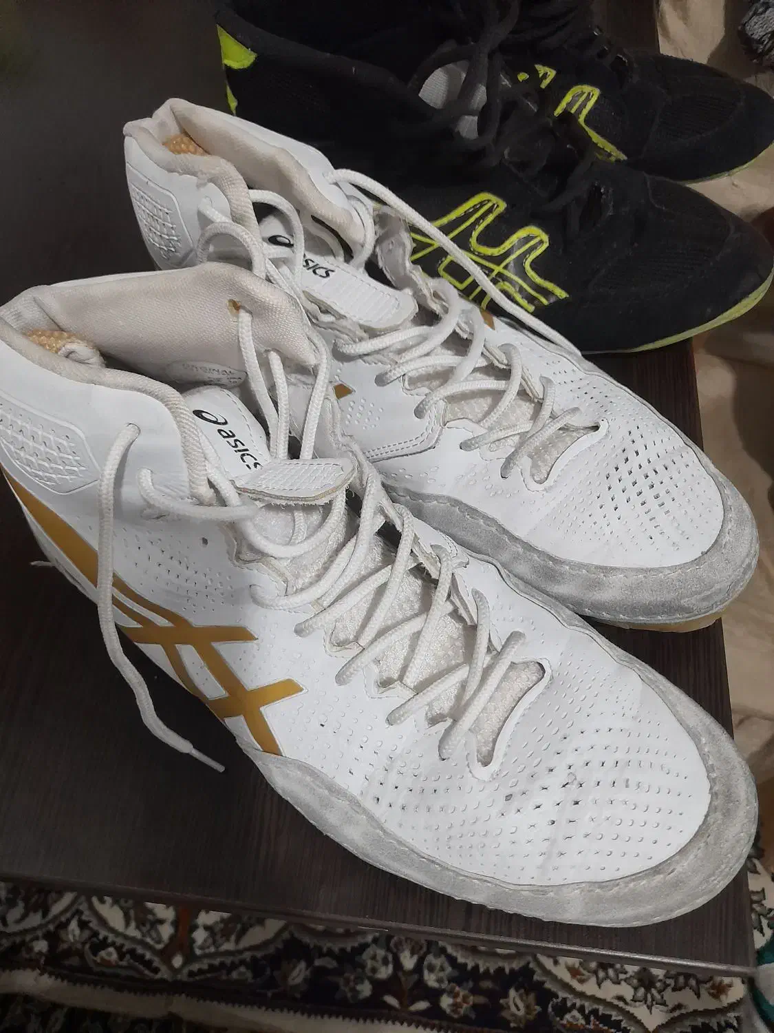 کتونی کشتی|کیف، کفش، کمربند|آستارا, |دیوار