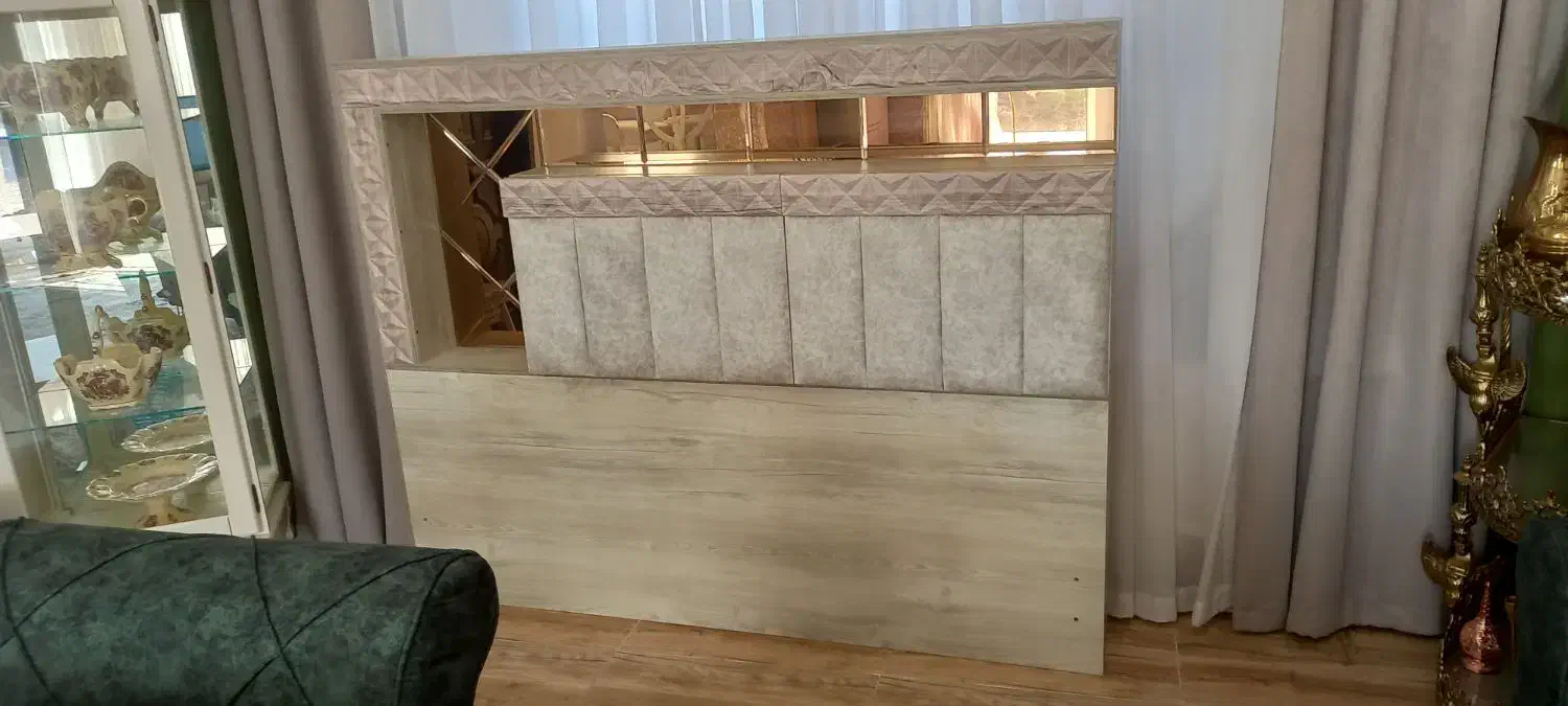 سرویس خواب|تخت و سرویس خواب|بشاریات, |دیوار