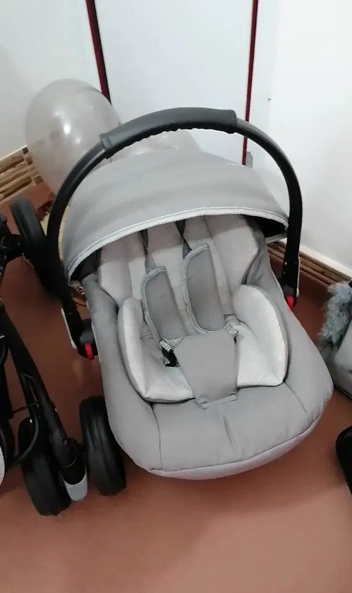 روروئک وکریر بچه|اسباب و اثاث بچه|قم, شاه ابراهیم|دیوار