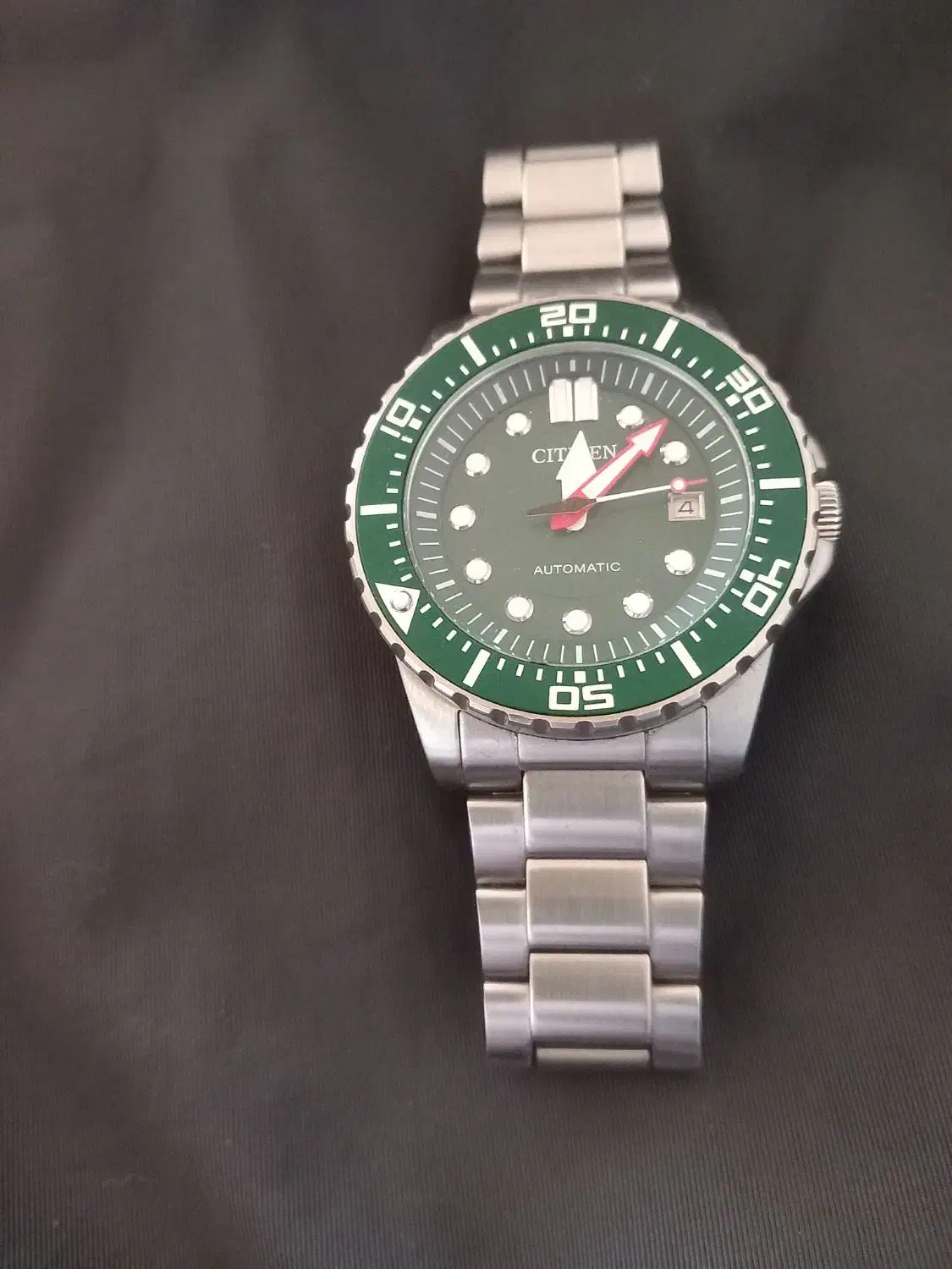 ساعت|ساعت|مشهد, پروین اعتصامی|دیوار