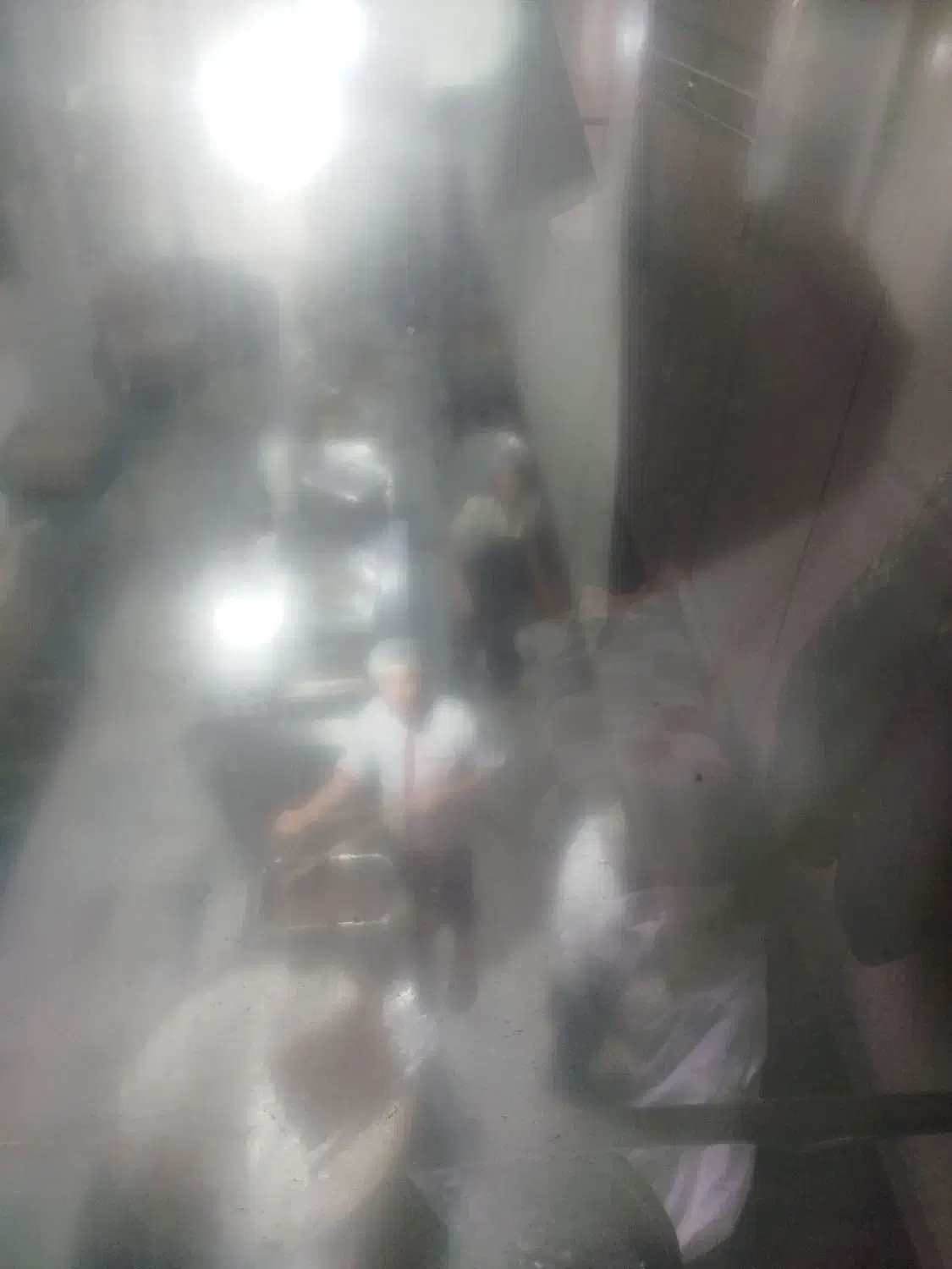 نیازمند اشپز و کمک آشپز و نیرو ساده|استخدام خدمات فروشگاه و رستوران|مشهد, دانش|دیوار