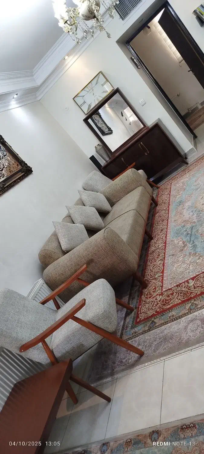 مبلمان ۸نفره (با چک)|مبلمان خانگی و میز عسلی|قرچک, زیبا شهر|دیوار