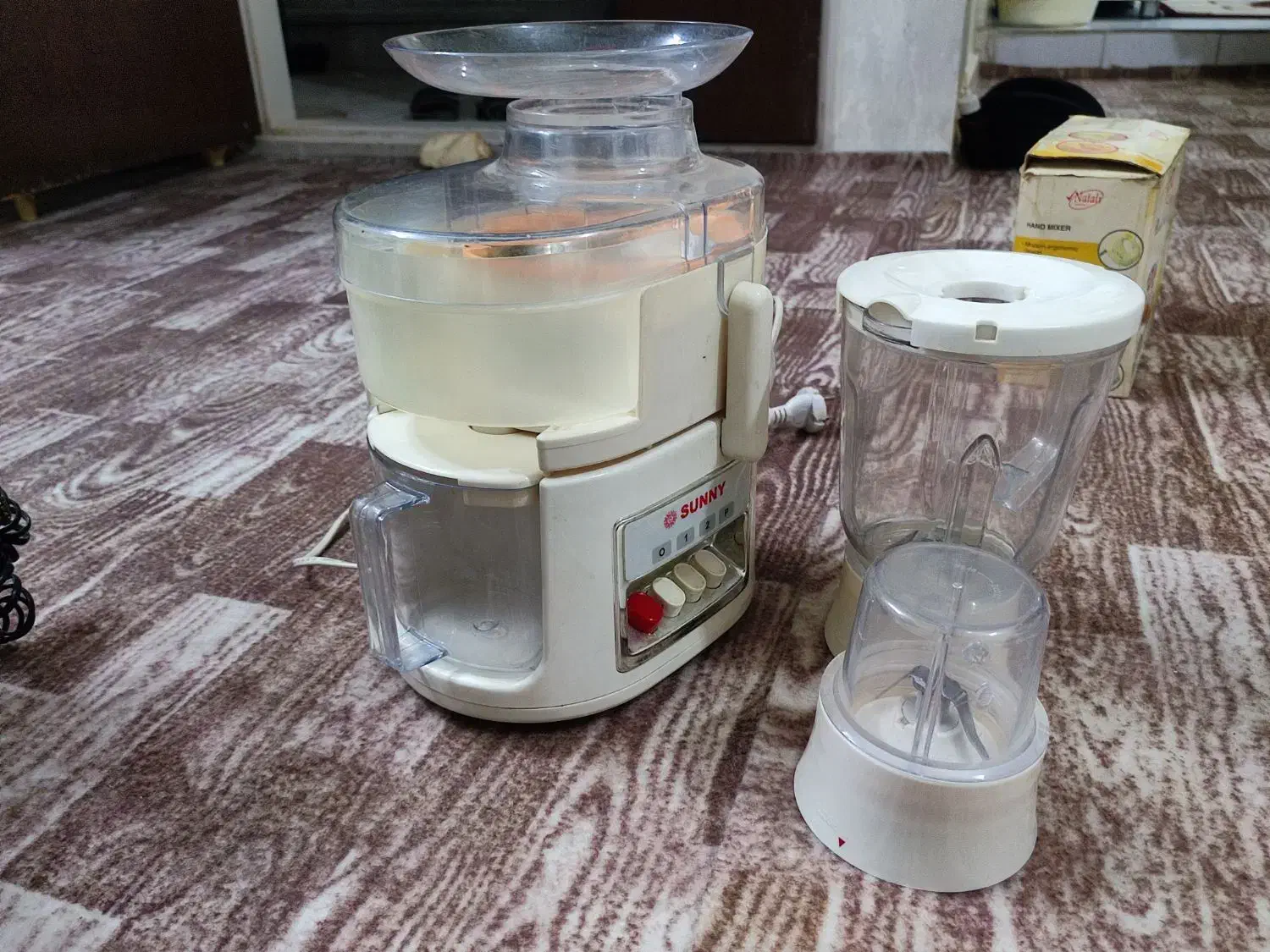 آبمیوه گیری مخلوط کن آسیاب|آبمیوهگیر و آبمرکباتگیر|اسلامشهر, شهرک قائمیه|دیوار