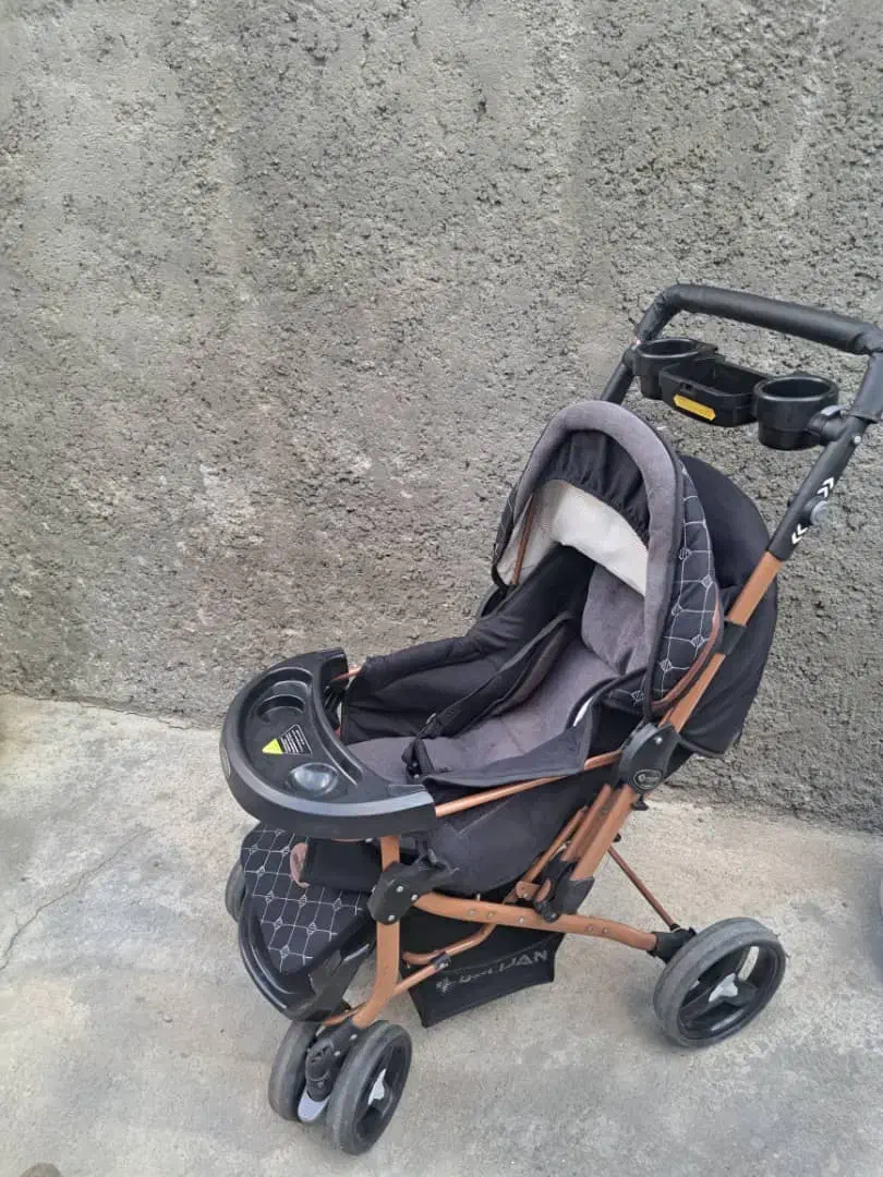 کالسکه صندلی ماشین وان کودک|کالسکه و لوازم جانبی|سلماس, |دیوار